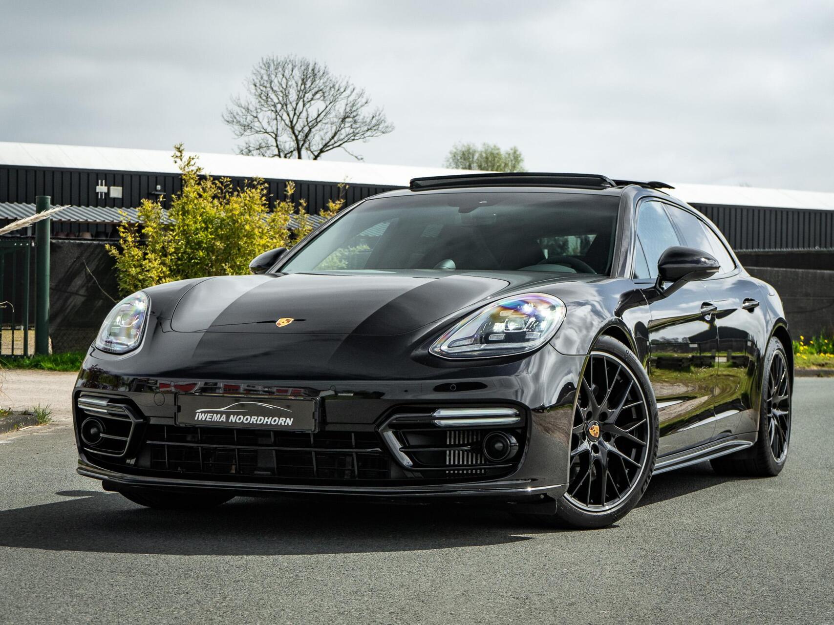 Foto van PORSCHE PANAMERA 4 E-HYBRID