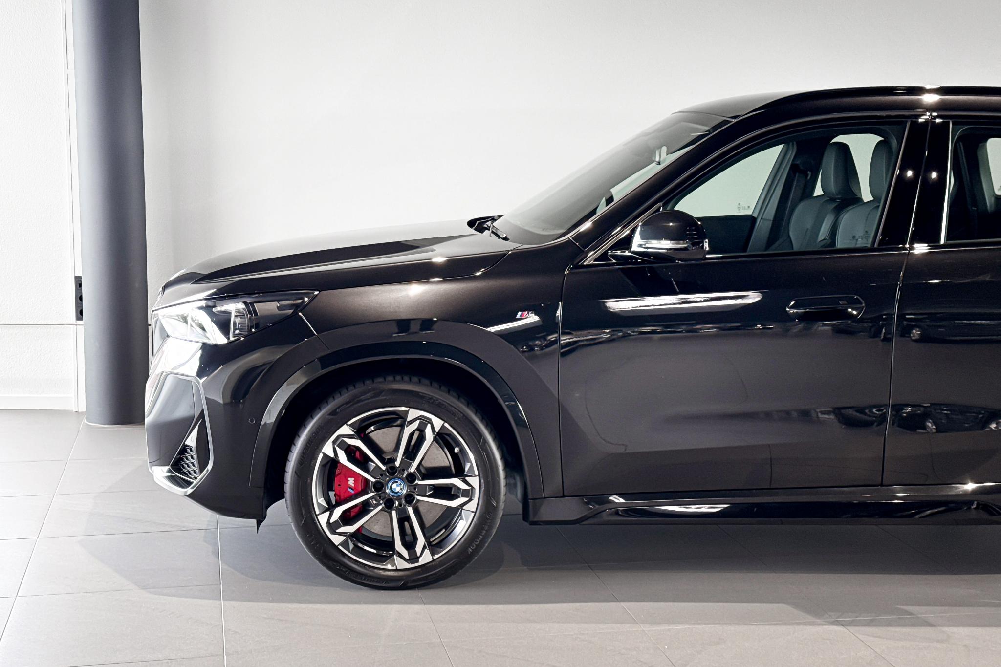 Foto van BMW Ix1 Edrive20