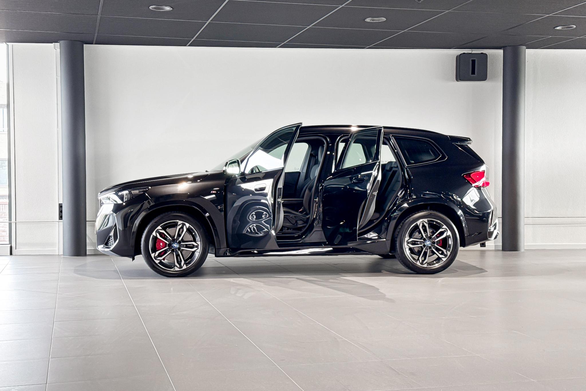 Foto van BMW Ix1 Edrive20