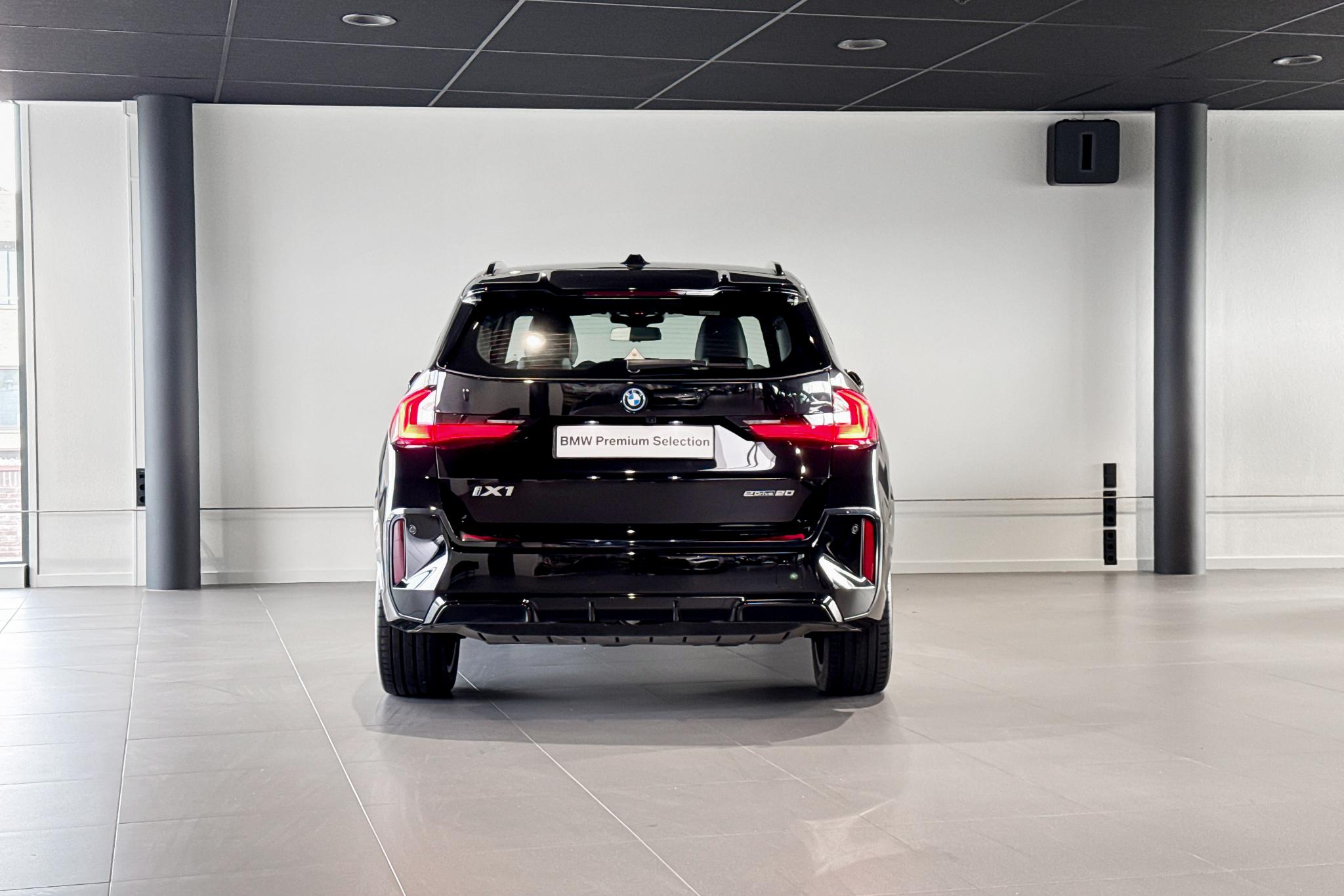 Foto van BMW Ix1 Edrive20