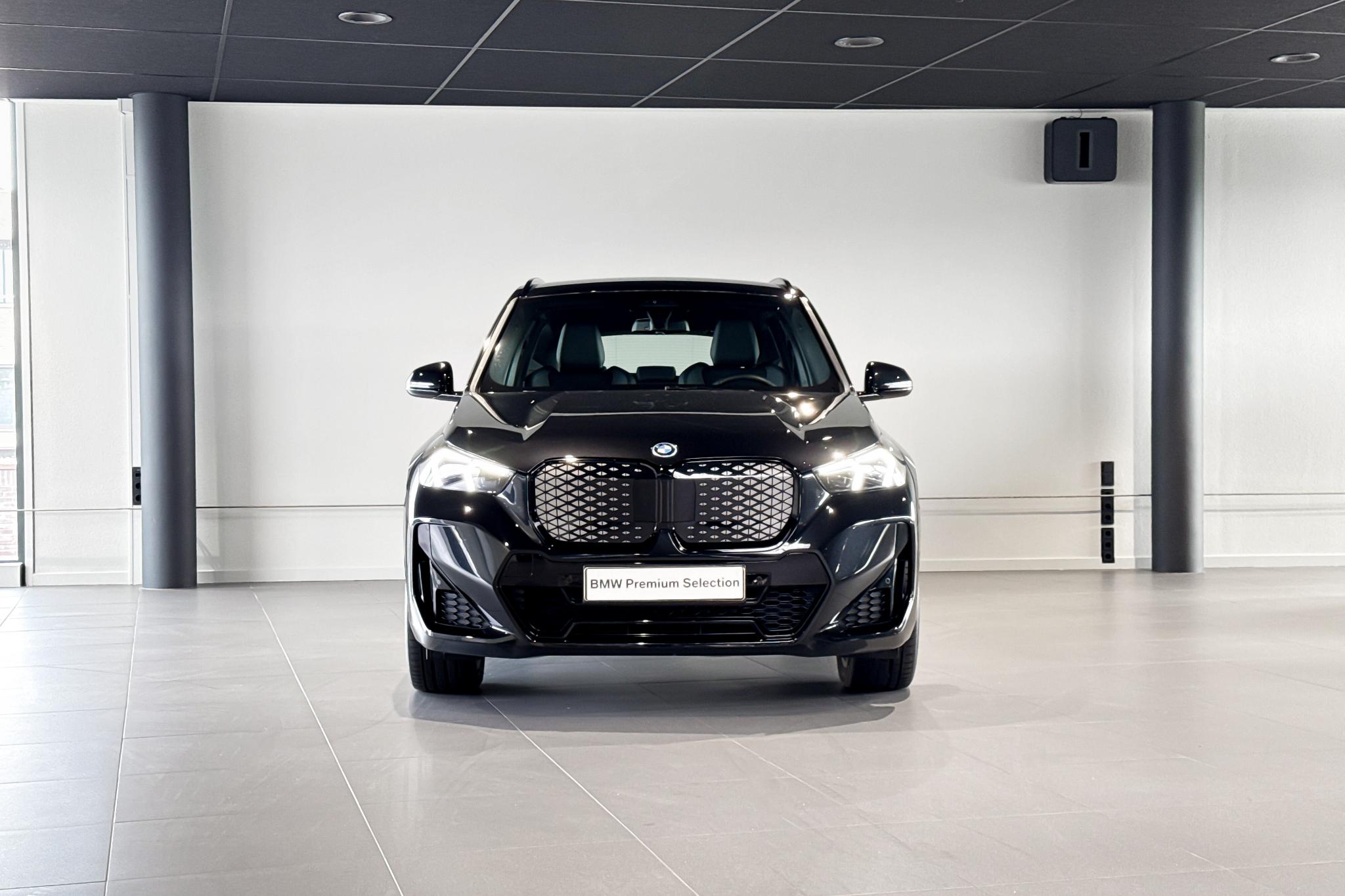 Foto van BMW Ix1 Edrive20