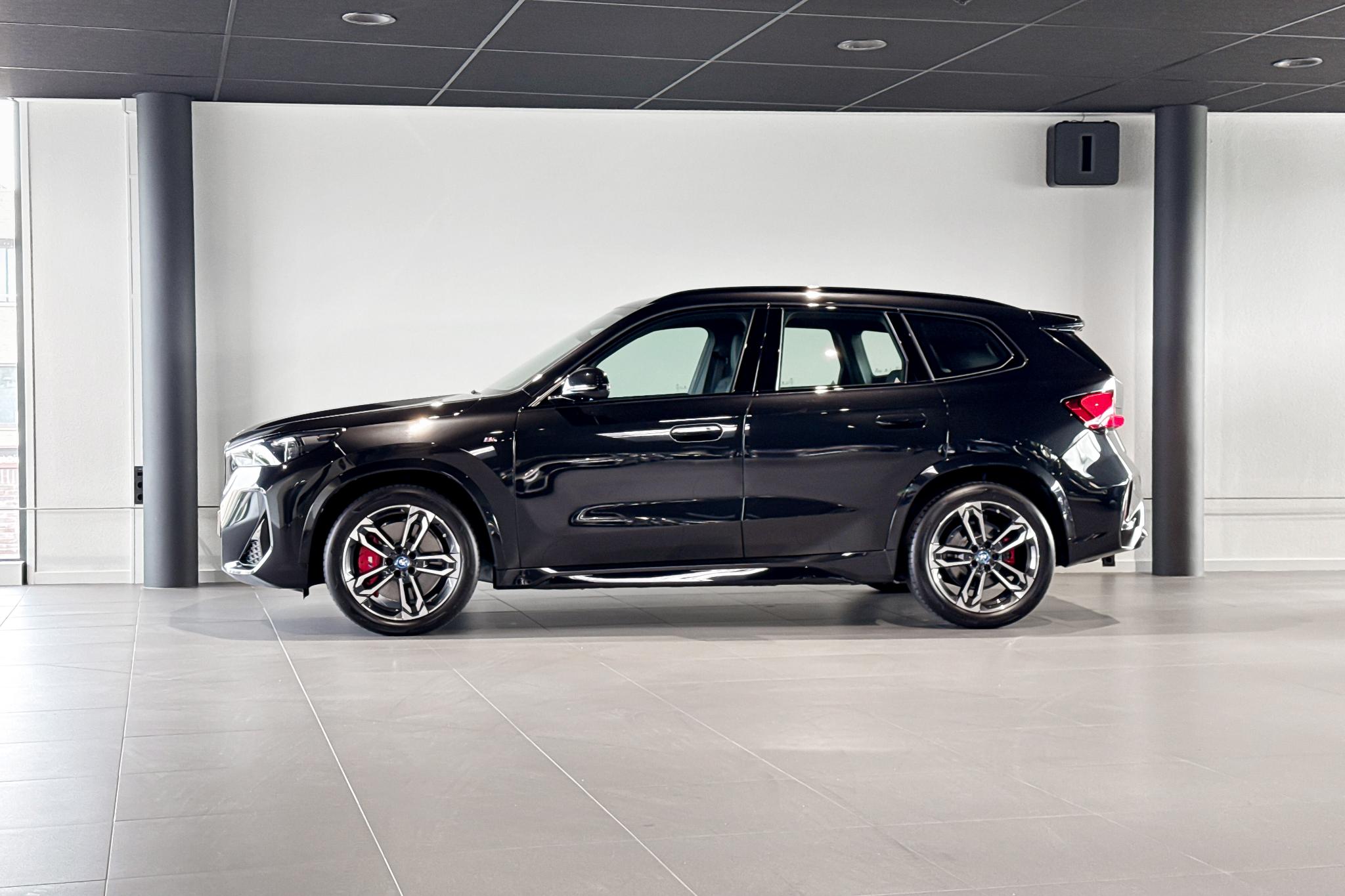 Foto van BMW Ix1 Edrive20