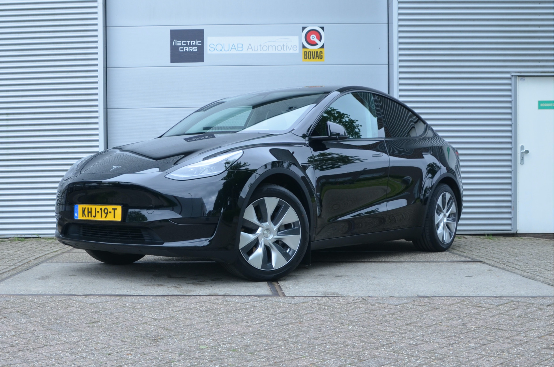 Tesla Model Y RWD 58 kWh 2023 - voorkant