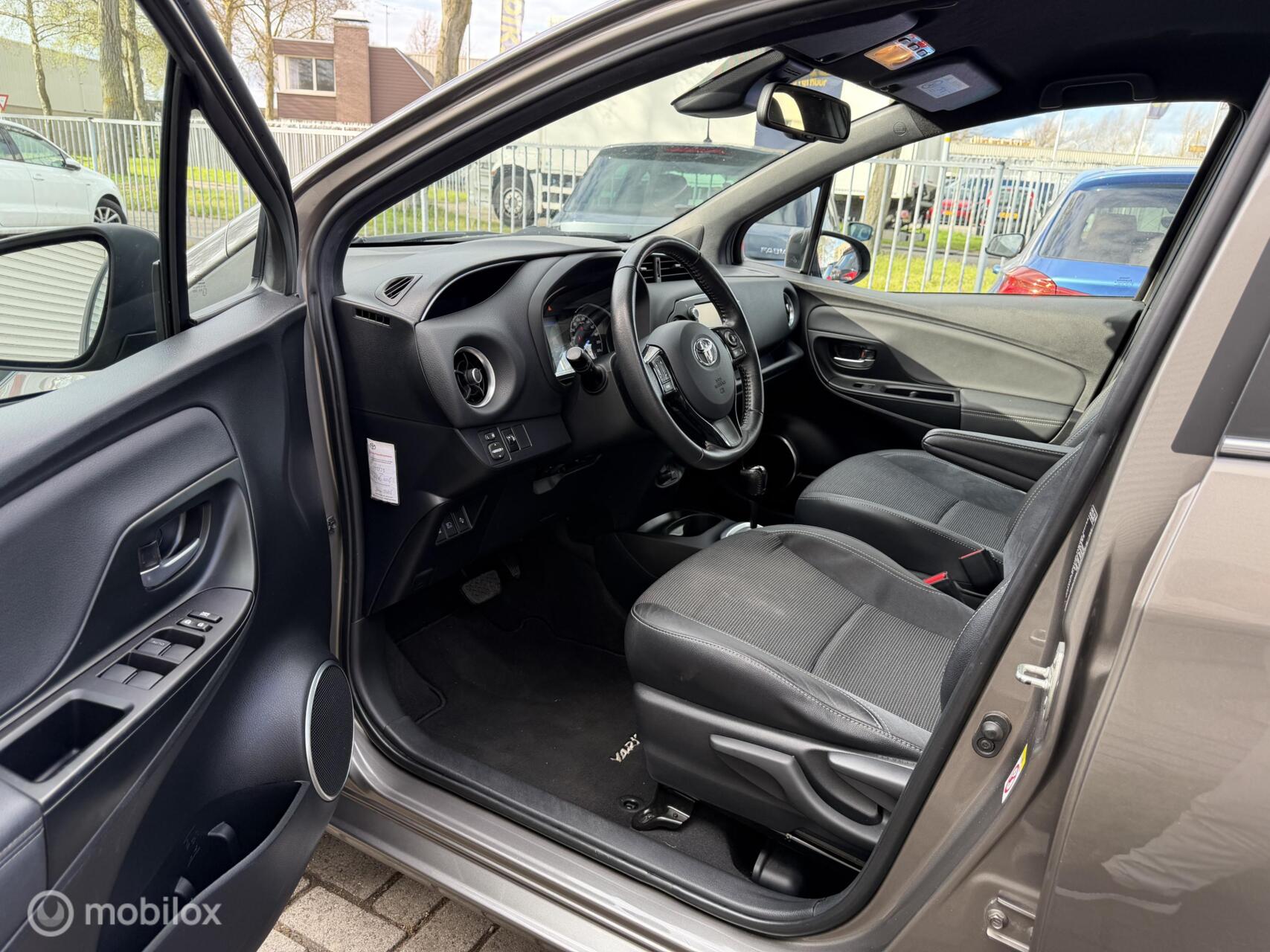 Foto van Toyota Toyota Yaris Hybrid