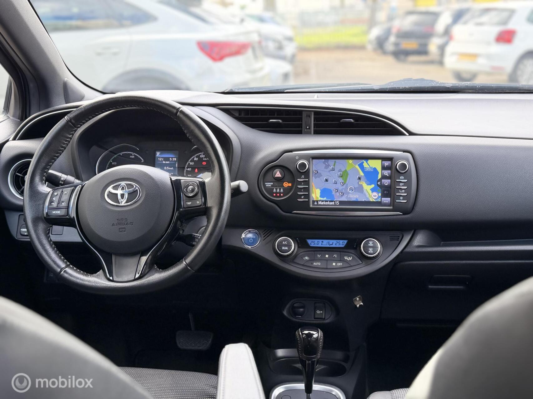 Foto van Toyota Toyota Yaris Hybrid