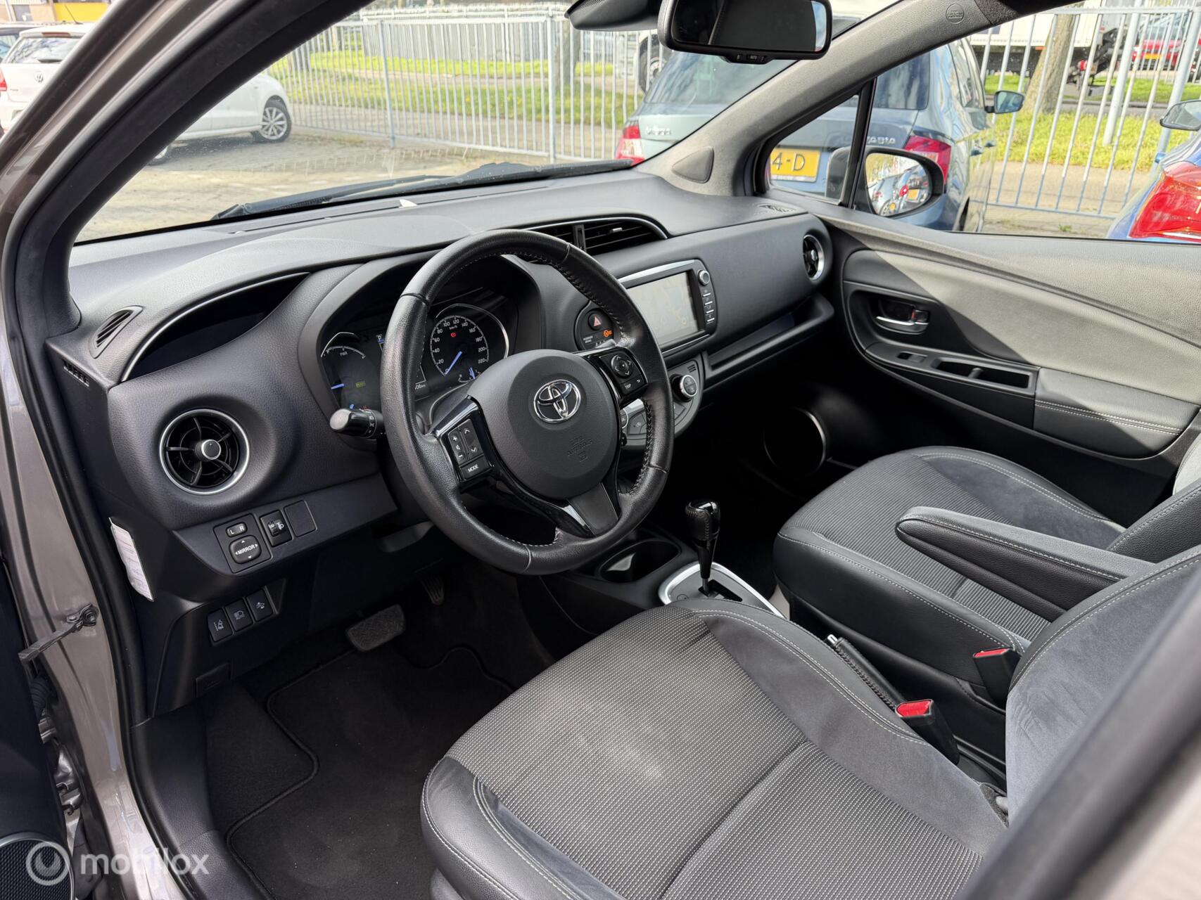 Foto van Toyota Toyota Yaris Hybrid