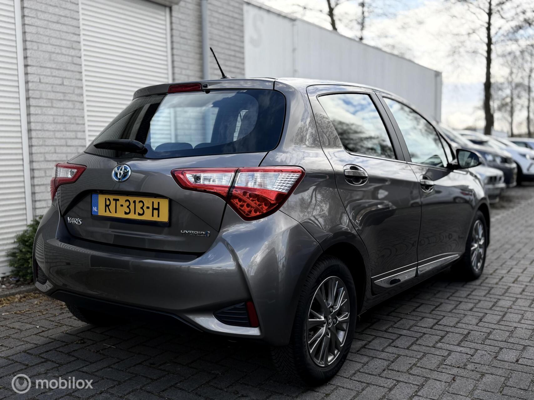 Foto van Toyota Toyota Yaris Hybrid