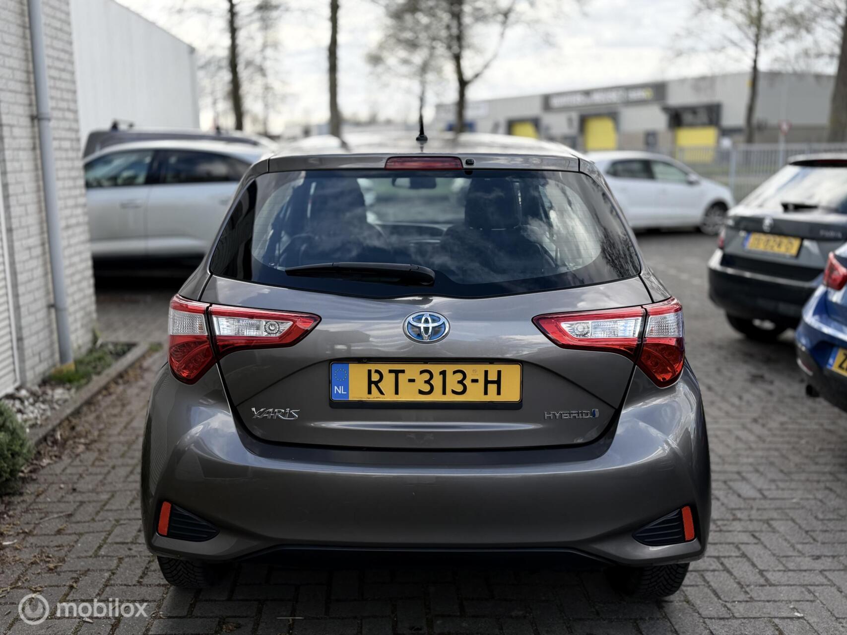Foto van Toyota Toyota Yaris Hybrid