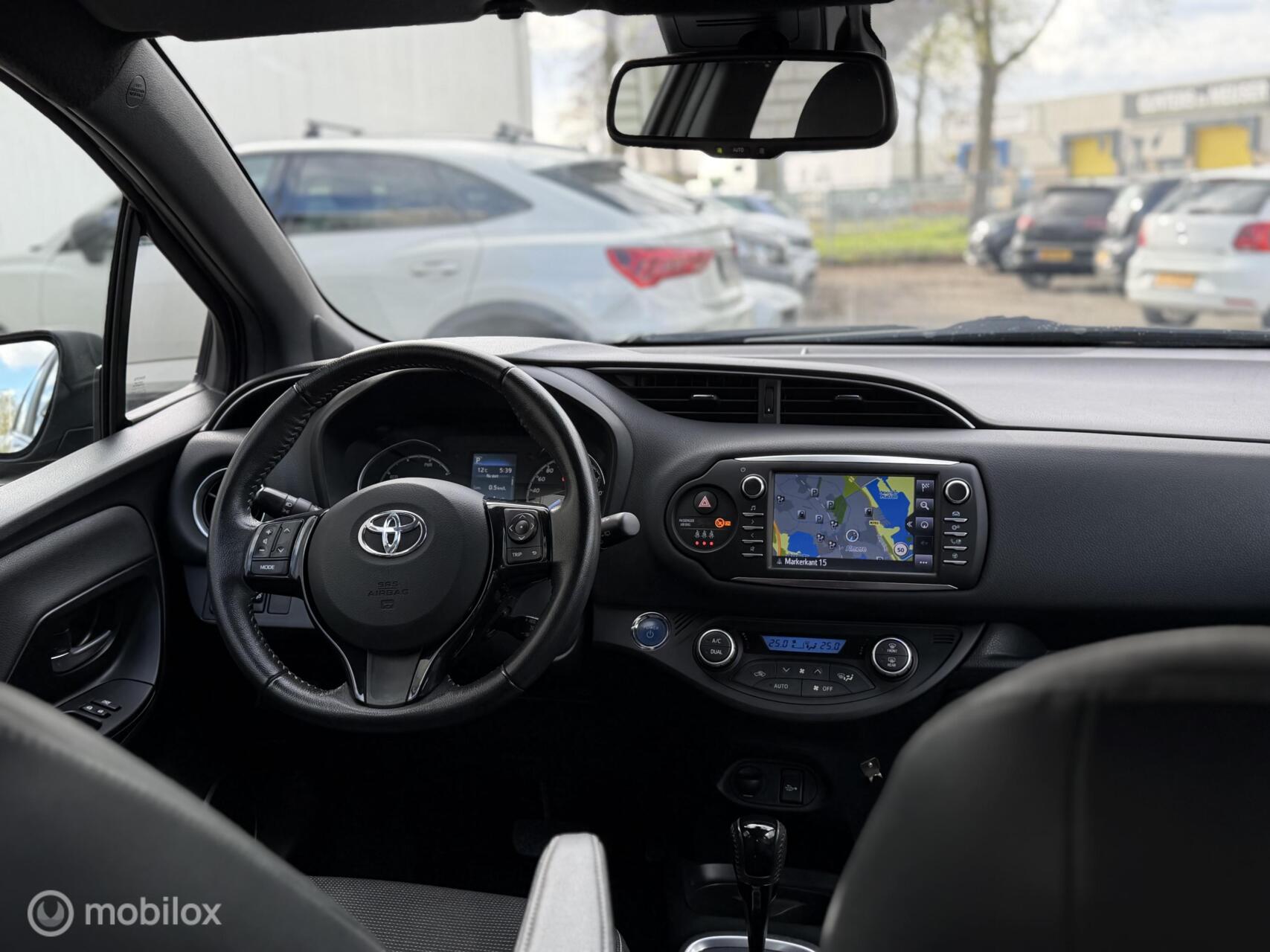 Foto van Toyota Toyota Yaris Hybrid