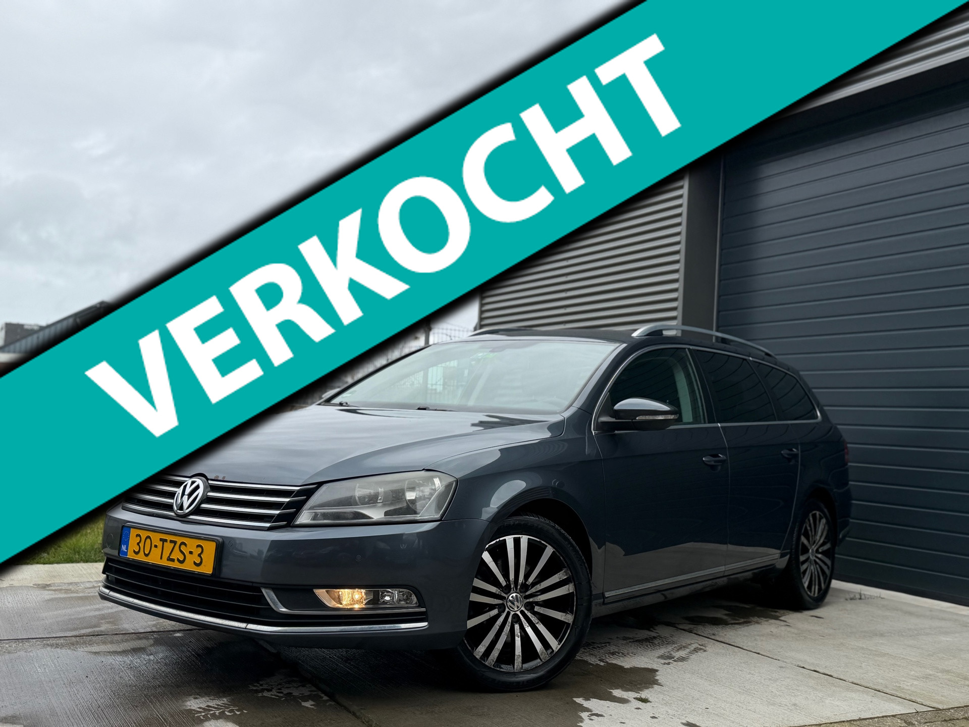 Volkswagen Passat 1.6 TDI Comfort Executive Line BlueMotion 2012 - voorkant