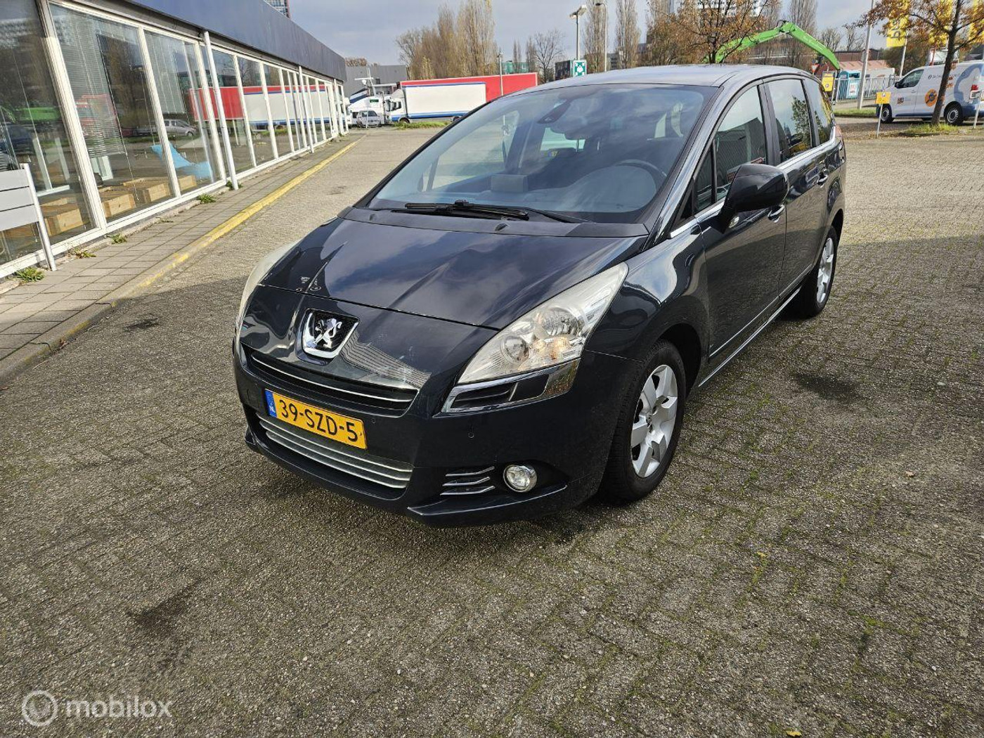 Foto van PEUGEOT 5008