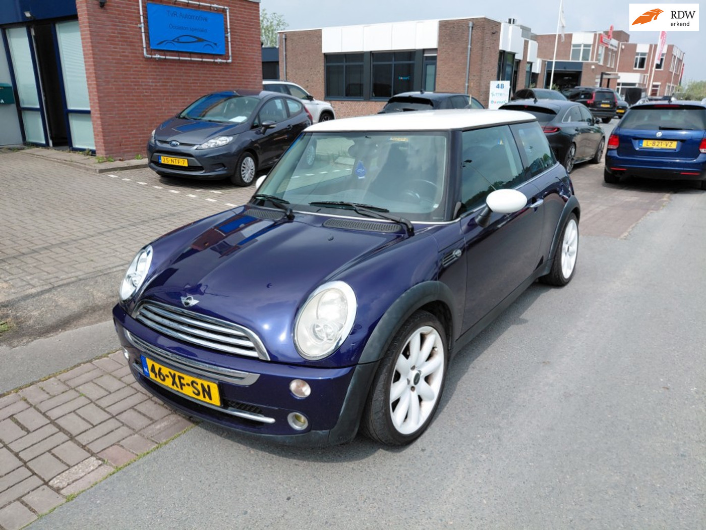 Foto van MINI MINI COOPER