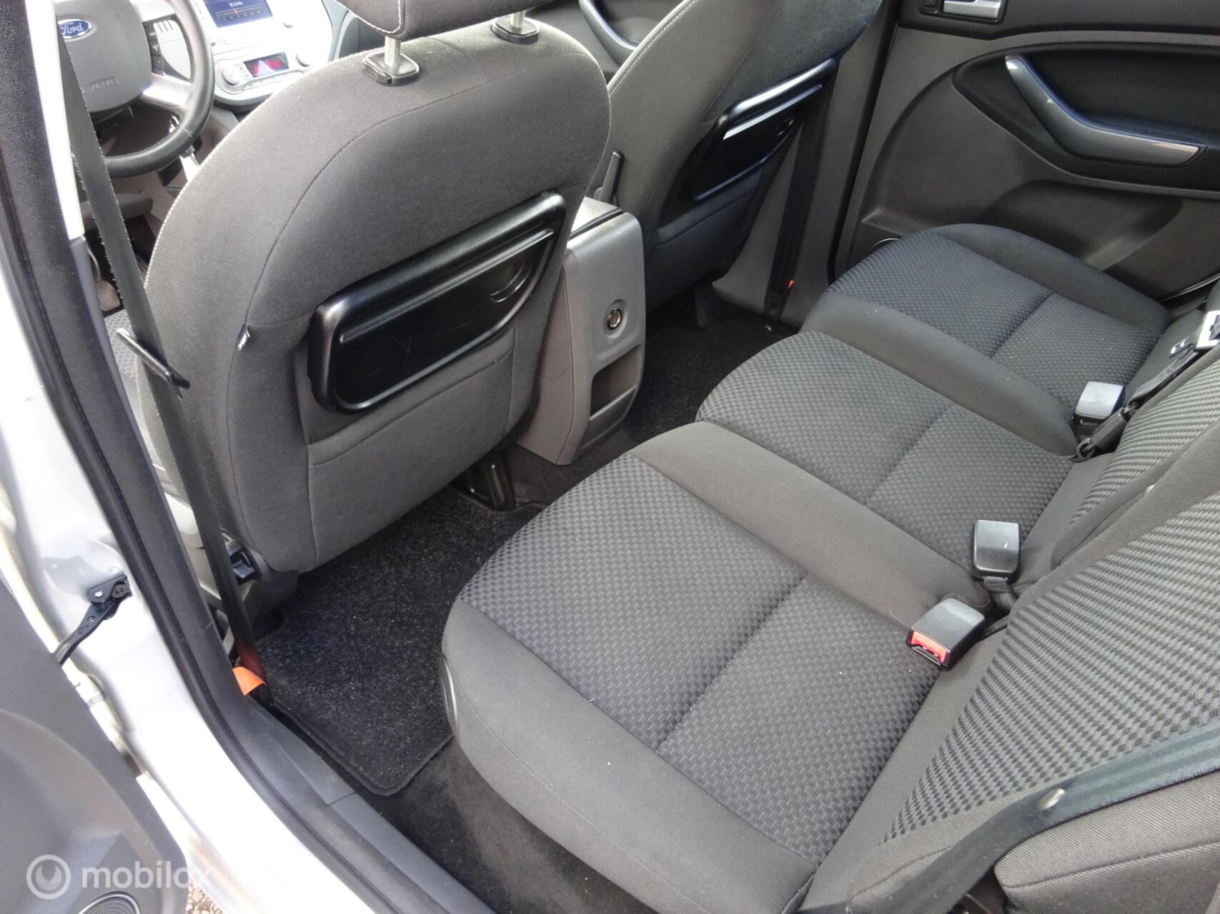 Foto van Ford C-max