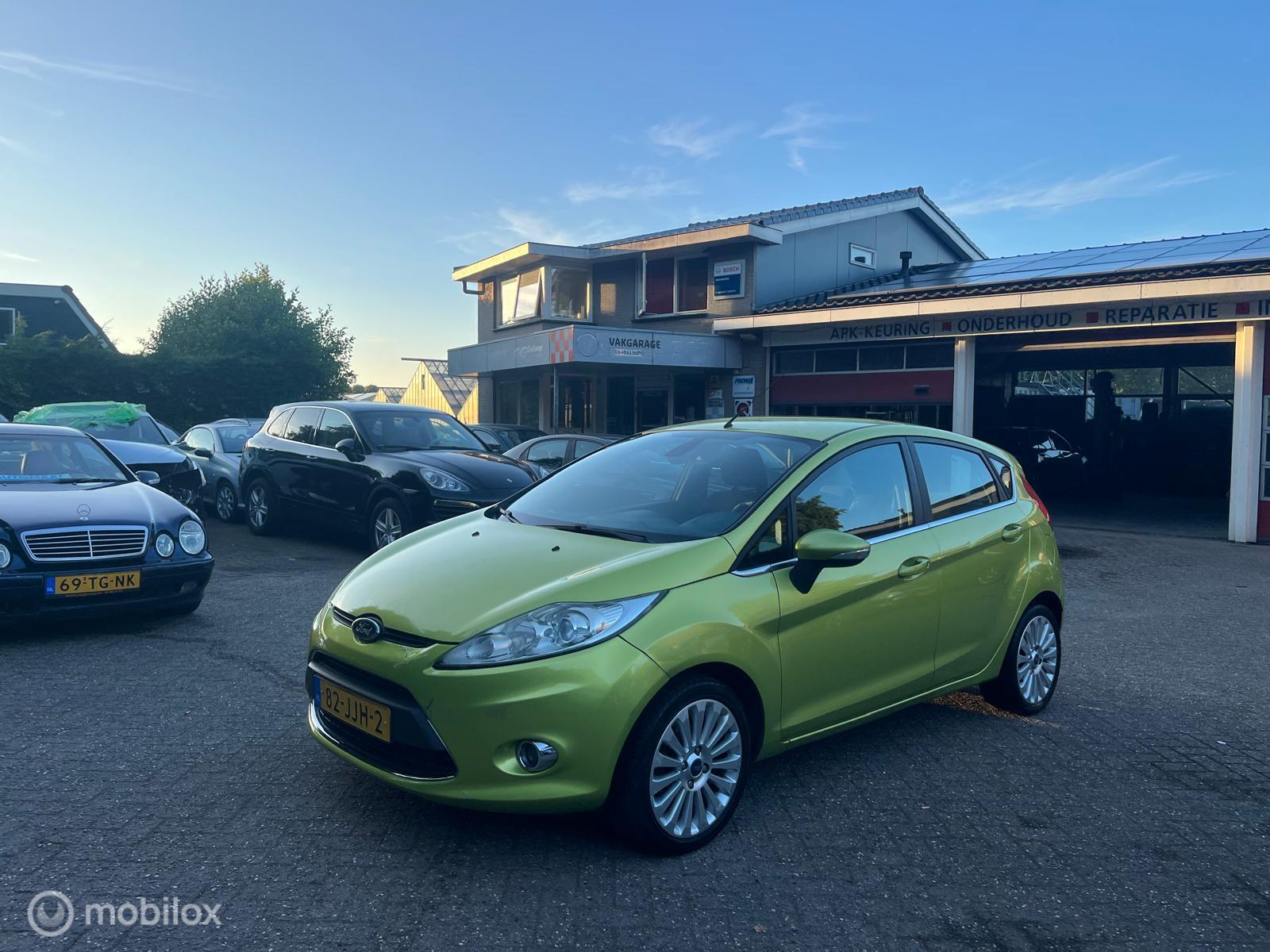 Ford Fiesta 1.4 Titanium | Grote beurt incl distributie! 2009 - voorkant
