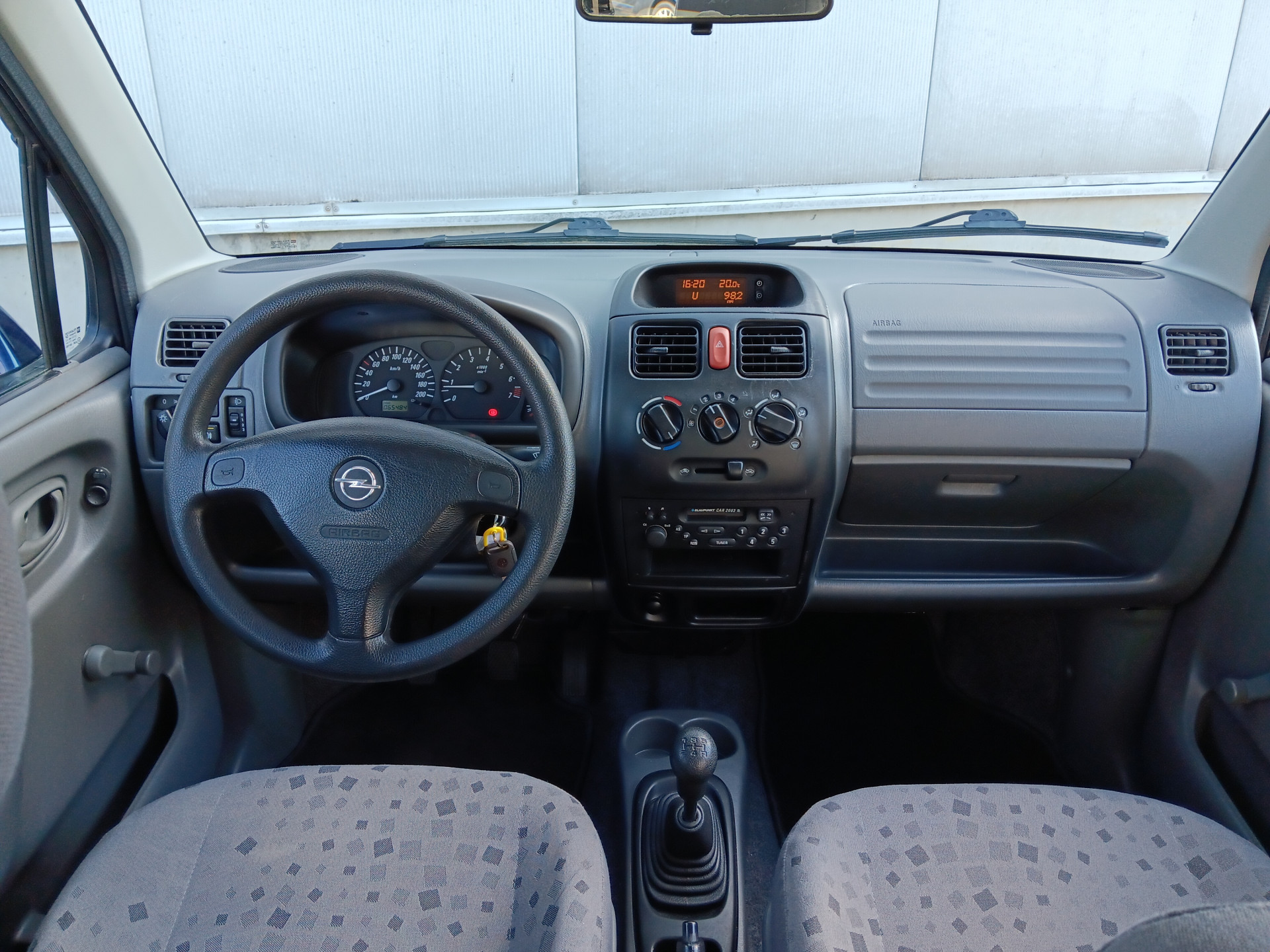 Foto van Opel Agila