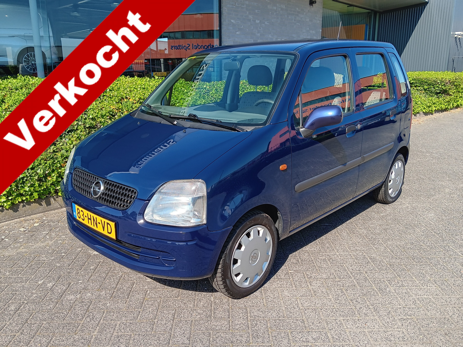 Opel Agila 1.2-16V Comfort 2001 - voorkant