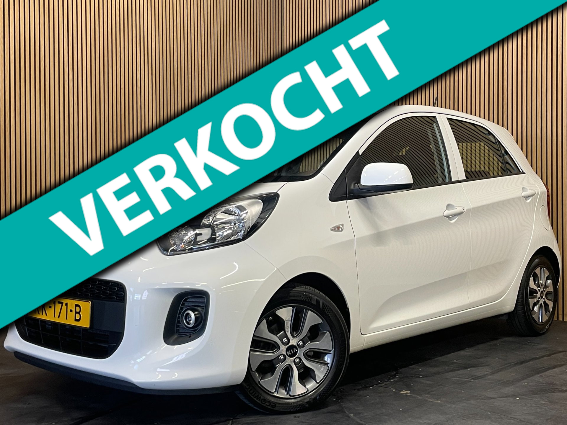Kia Picanto 1.0 CVVT |5-DEURS|FACELIFT|CAMERA|AIRCO|NAVIGATIE|BLUETOOTH|START/STOP|ELEKTRISCHE RAMEN|NAP|NL-AUTO|2e EIGENAAR| 2016 - voorkant