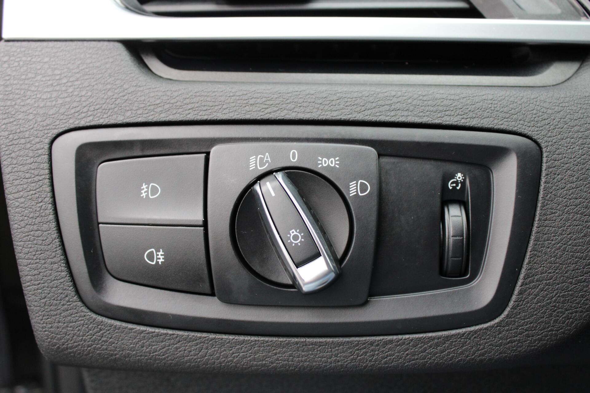 Foto van BMW X1 Xdrive20i