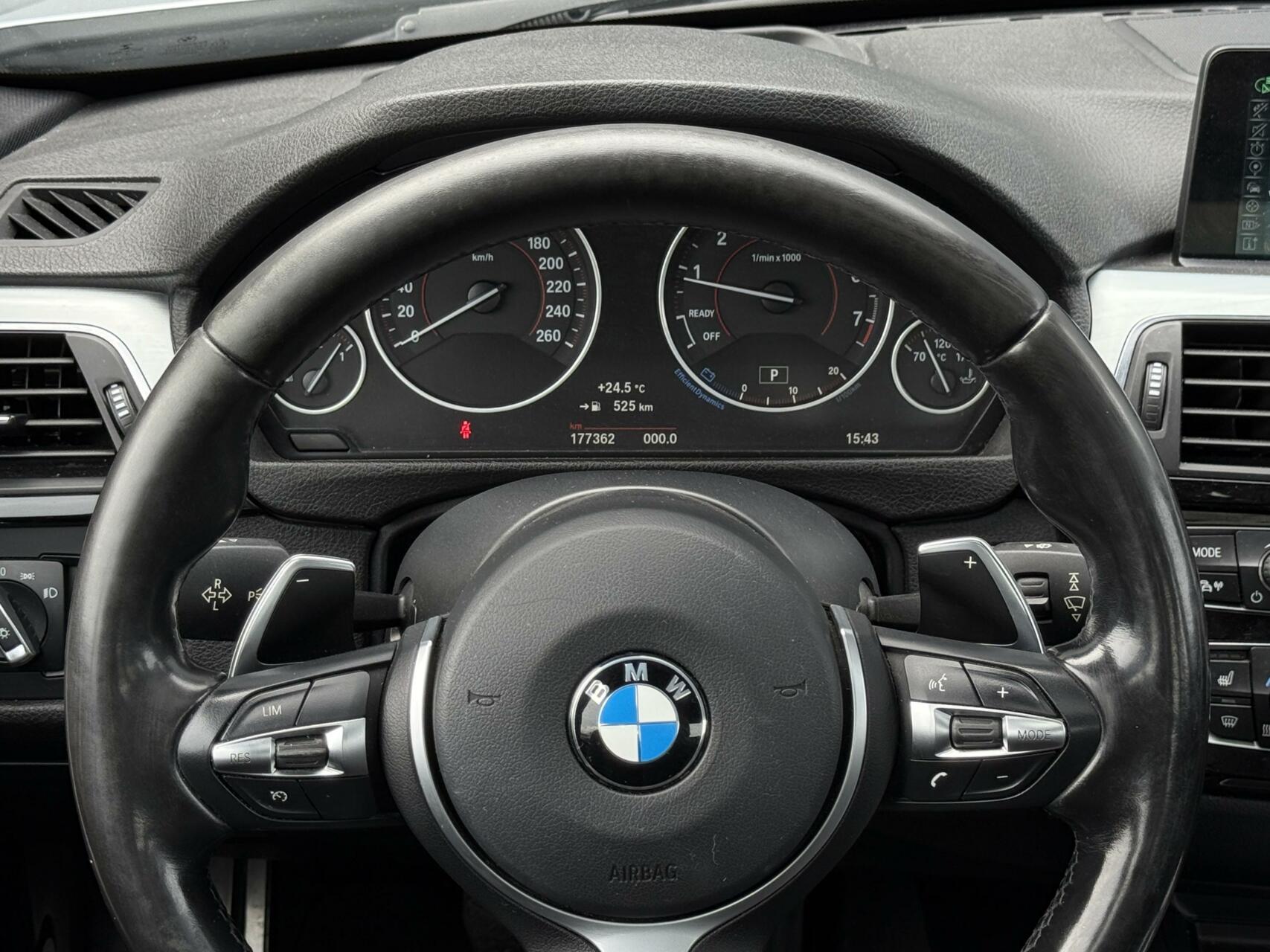 Foto van BMW 330i