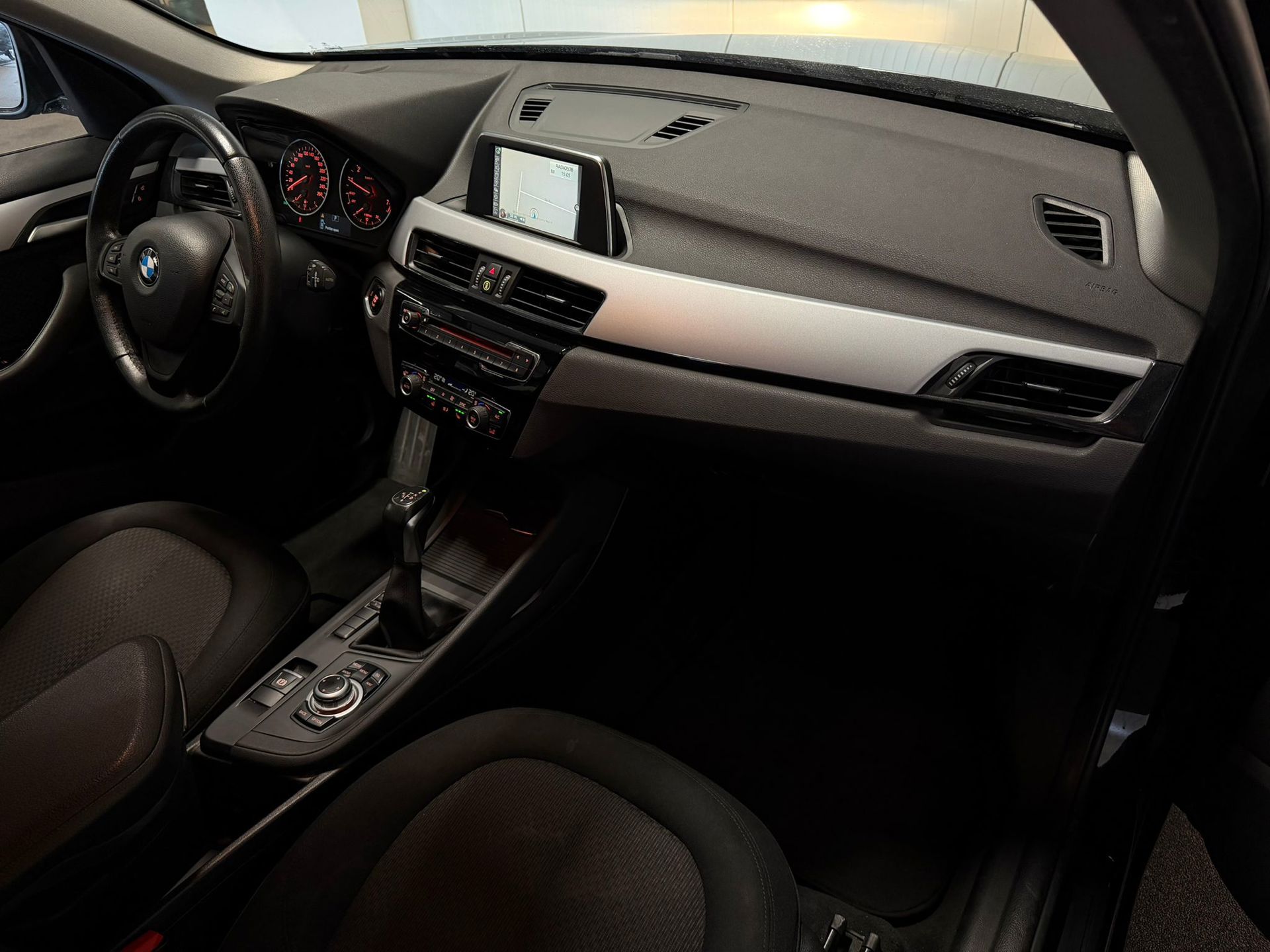 Foto van BMW X1 sDrive 18i