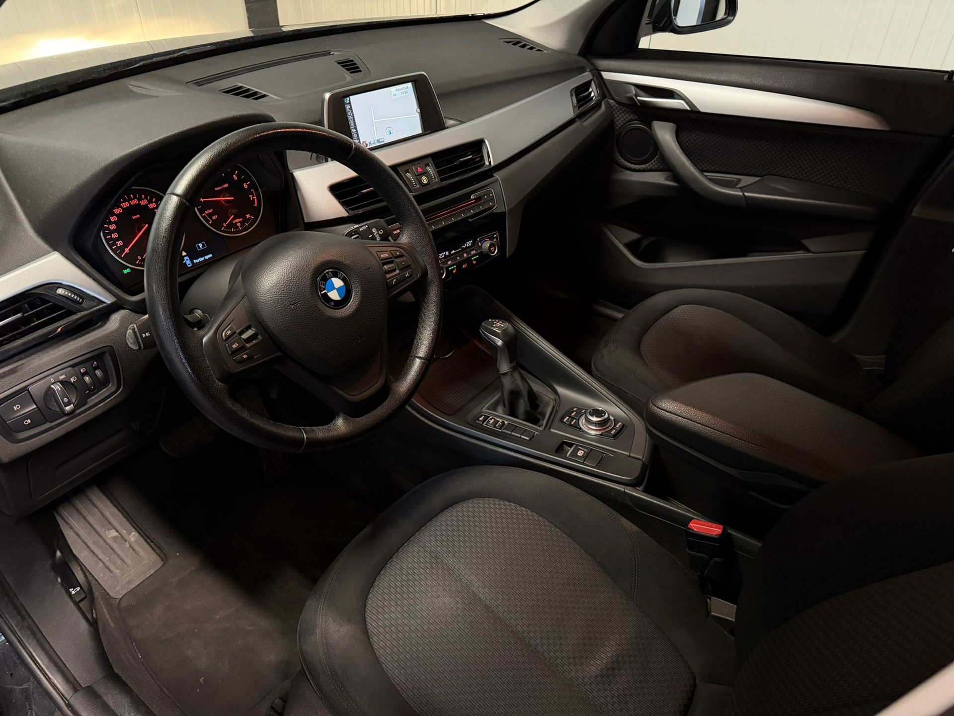 Foto van BMW X1 sDrive 18i