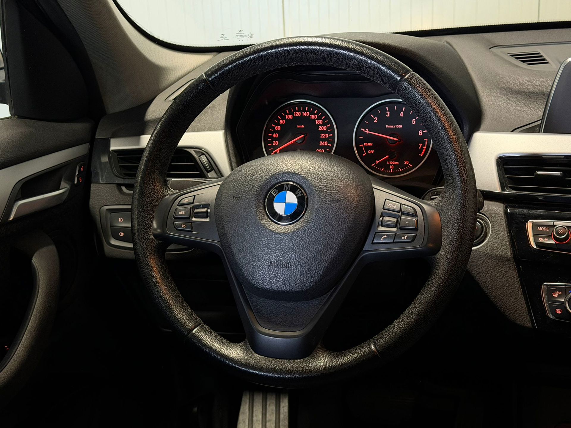 Foto van BMW X1 sDrive 18i
