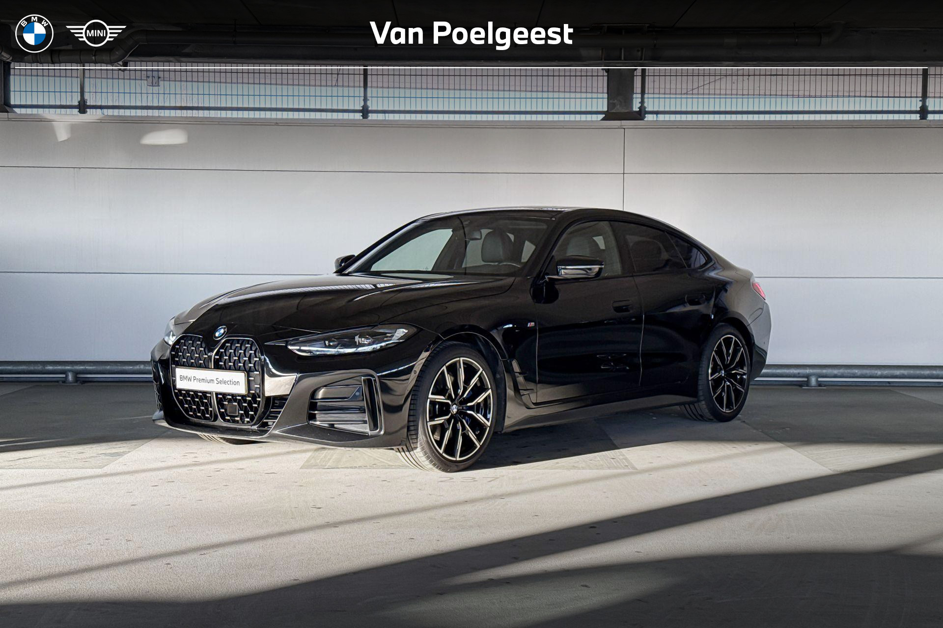 BMW 420i 420i High Executive M-Sport 2022 - voorkant