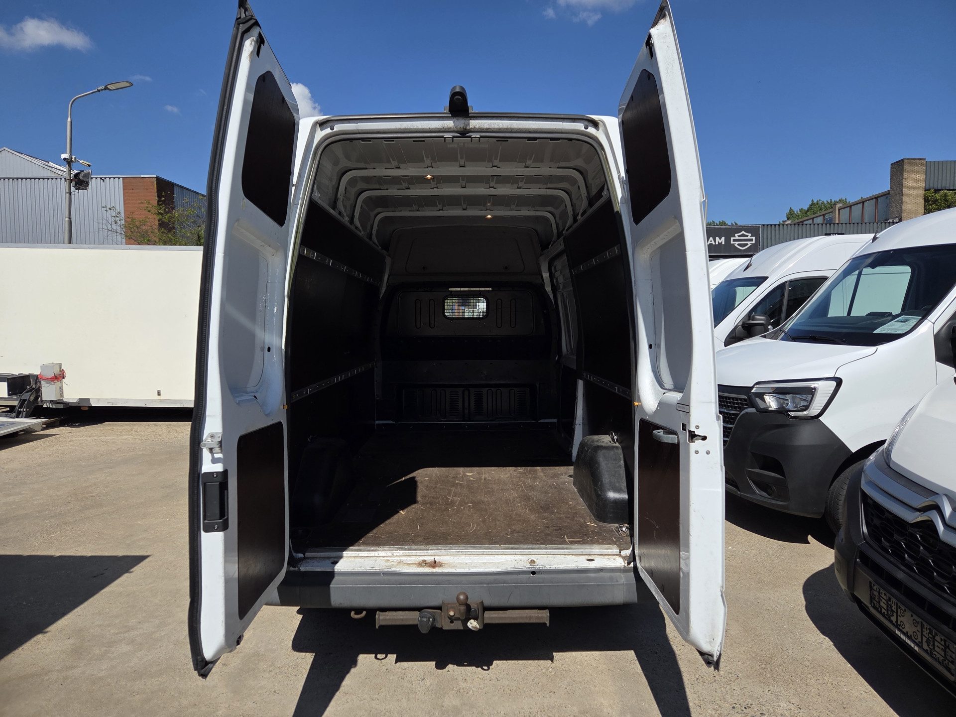 Foto van Ford Transit 300l Van 115dpf 4.36