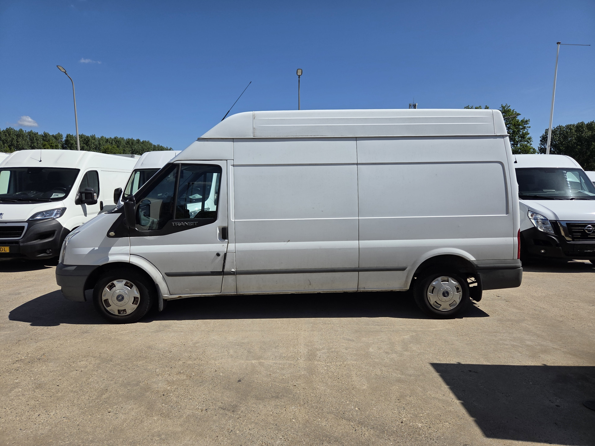 Foto van Ford Transit 300l Van 115dpf 4.36