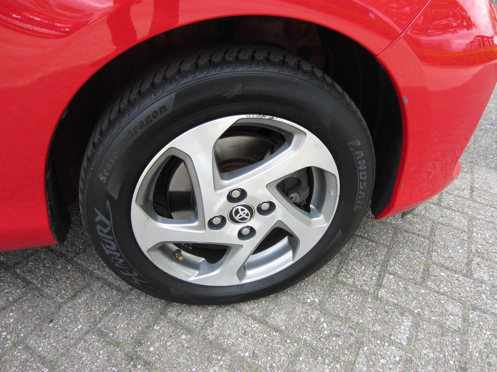 Foto van Toyota Toyota Yaris Hybrid