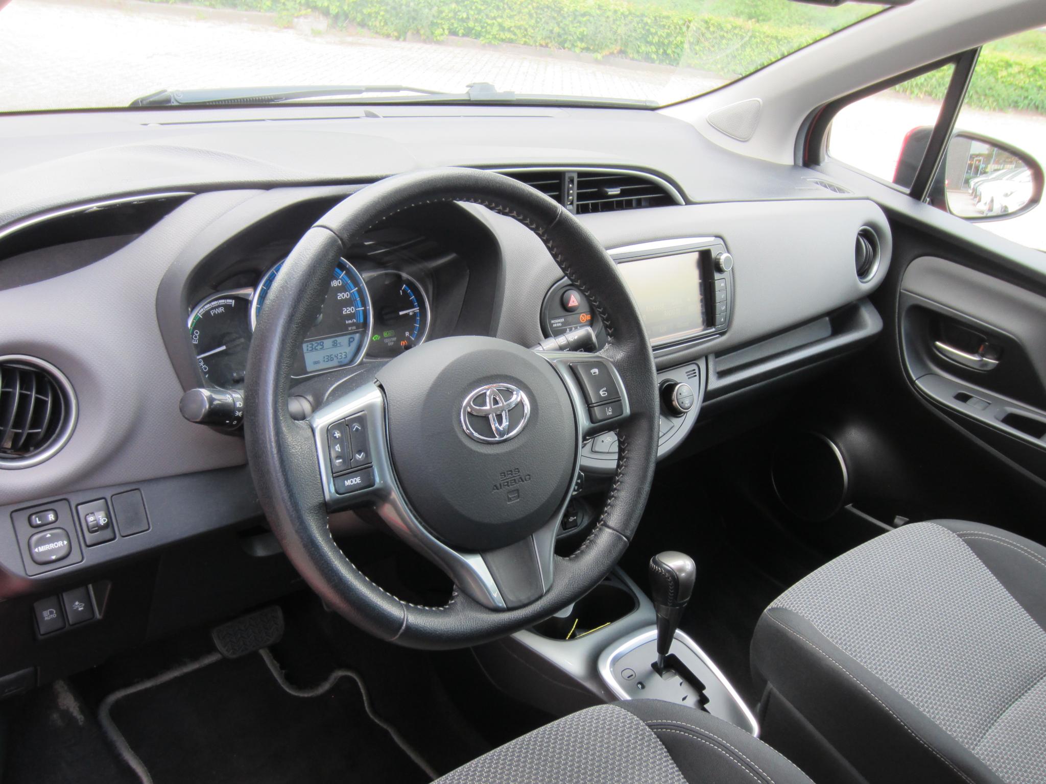 Foto van Toyota Toyota Yaris Hybrid