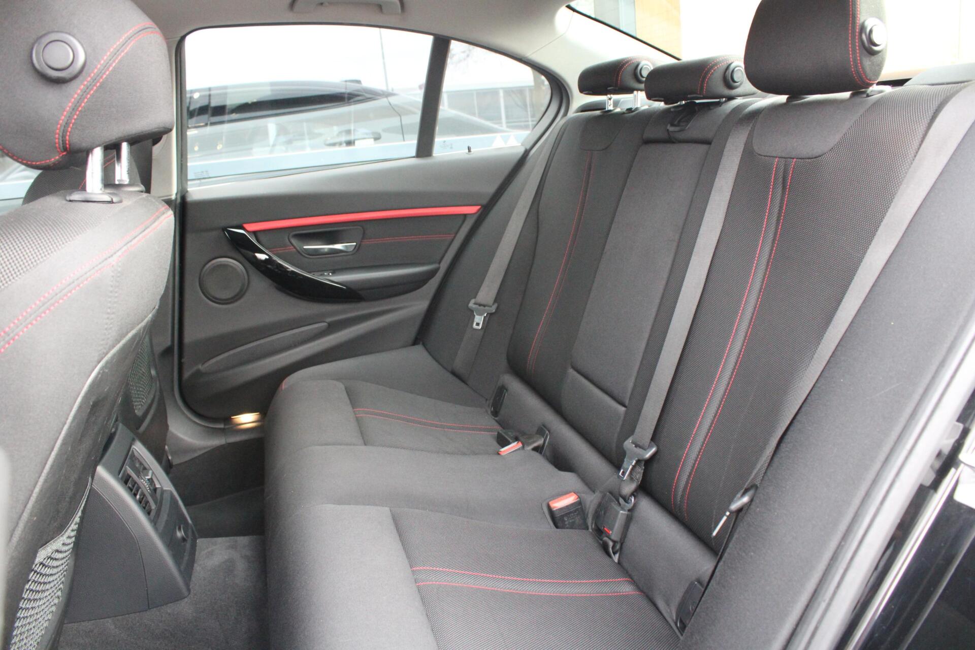 Foto van BMW 320d Efficient Dynamics
