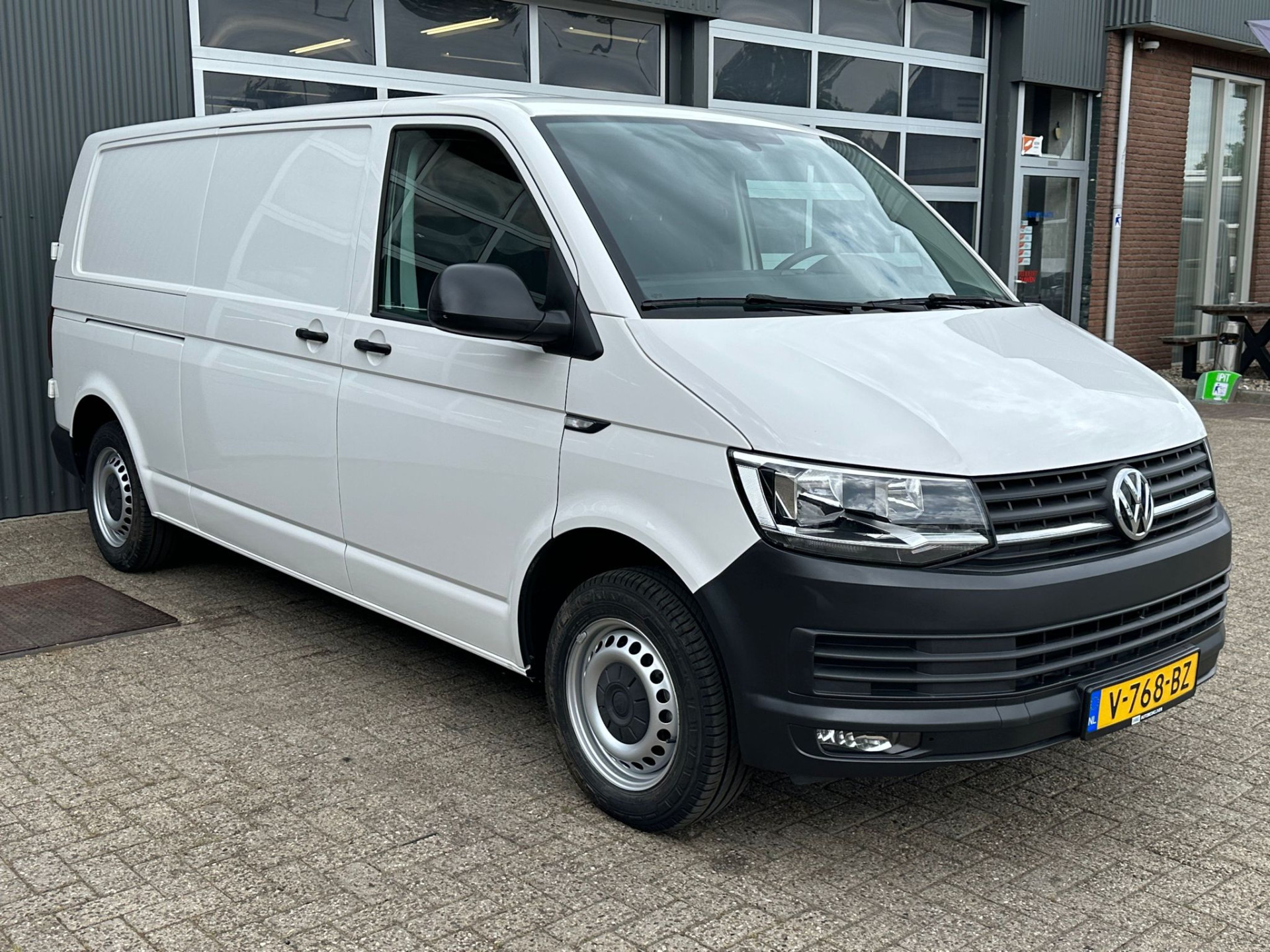 Foto van VOLKSWAGEN TRANSPORTER