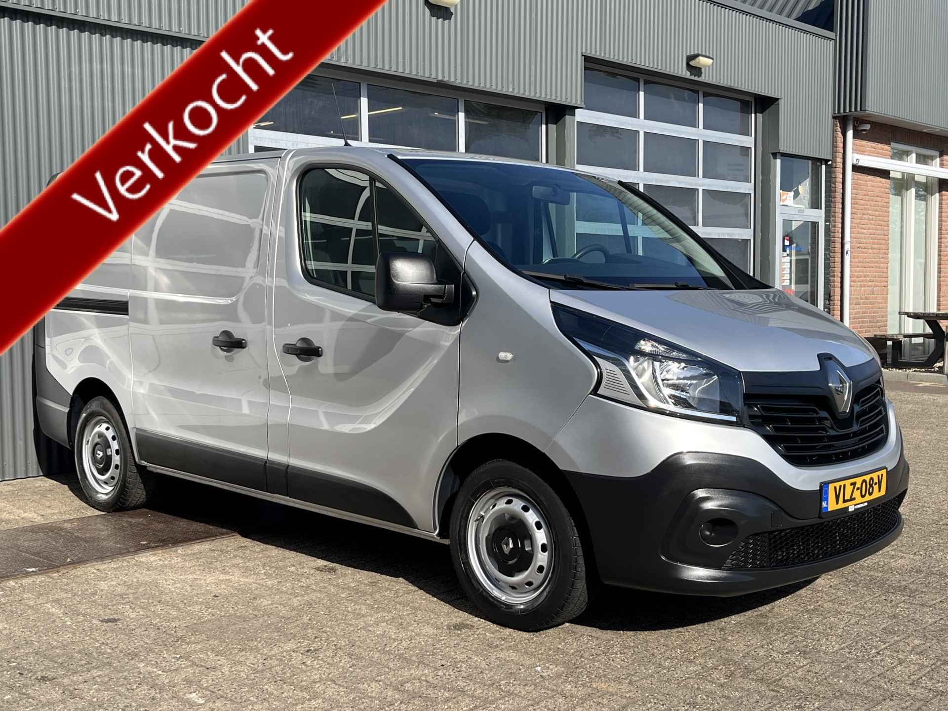 Renault Trafic 1.6 dCi L1H1 2016 - voorkant