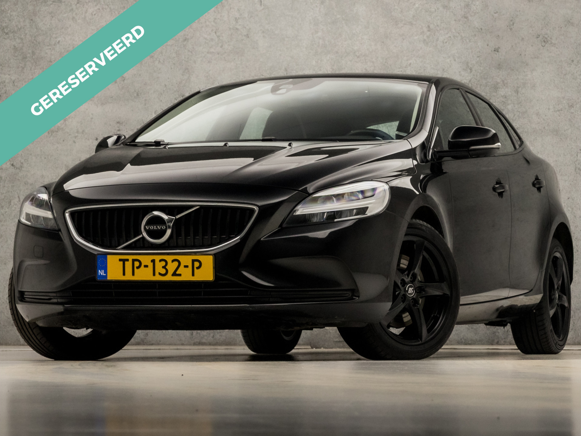 Volvo V40 1.5 T3 Black Sport 2018 - voorkant