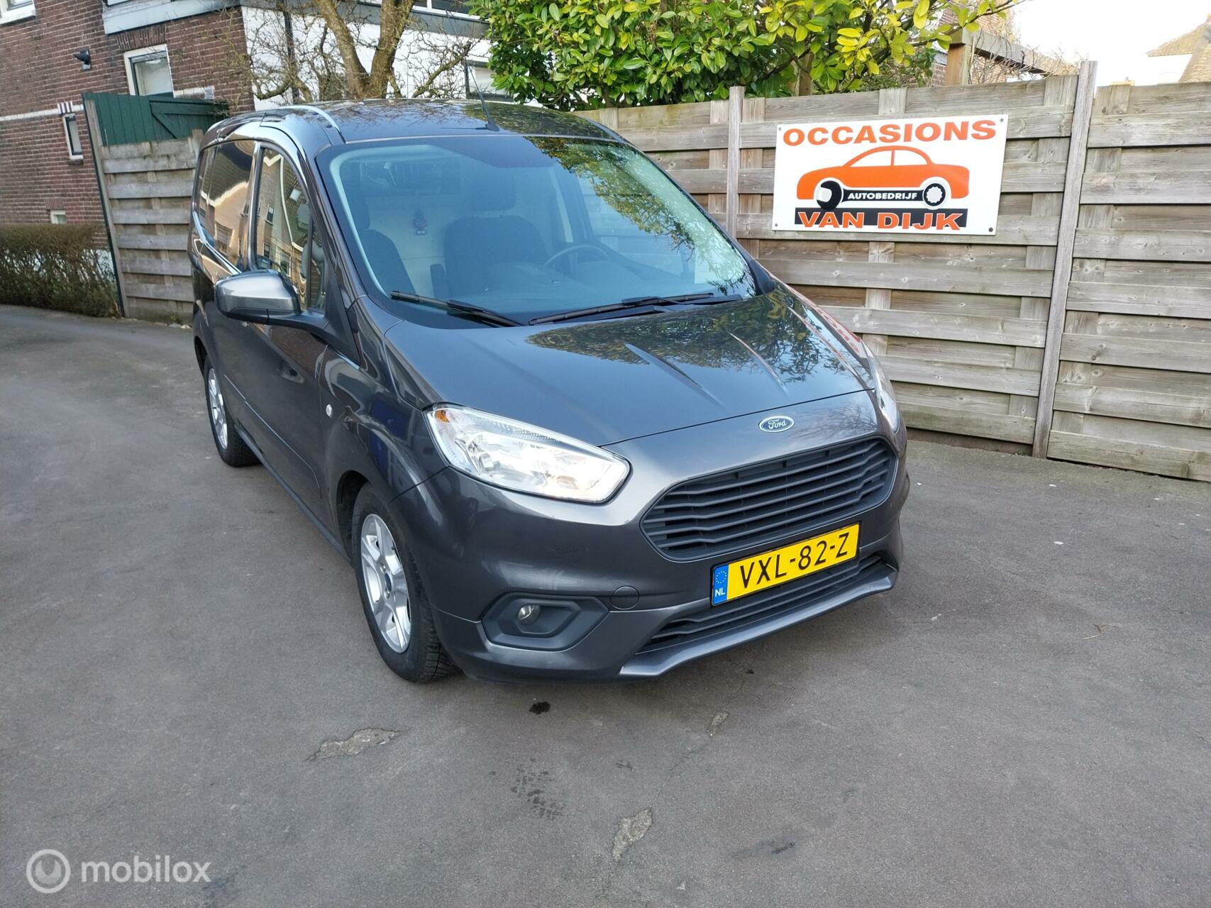 Foto van Ford Transit Courier