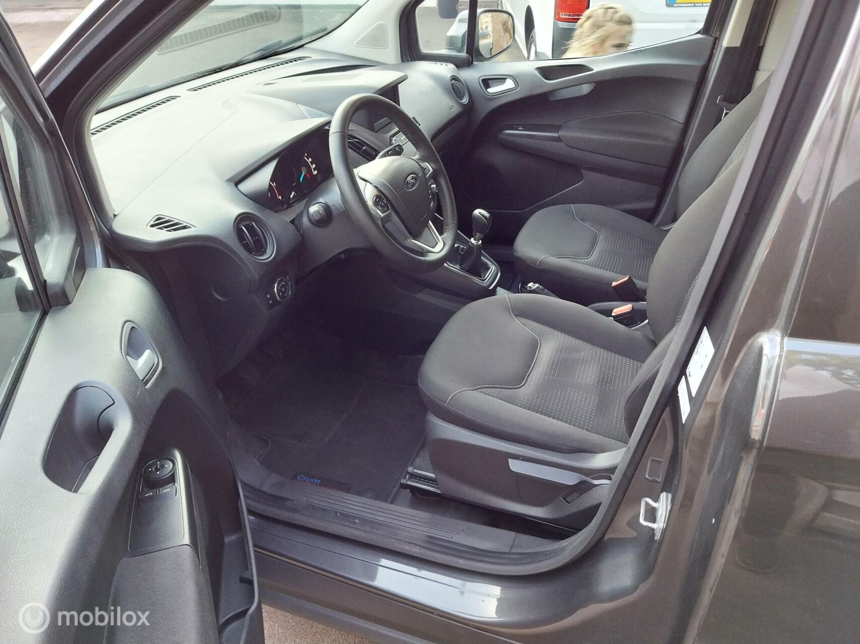 Foto van Ford Transit Courier