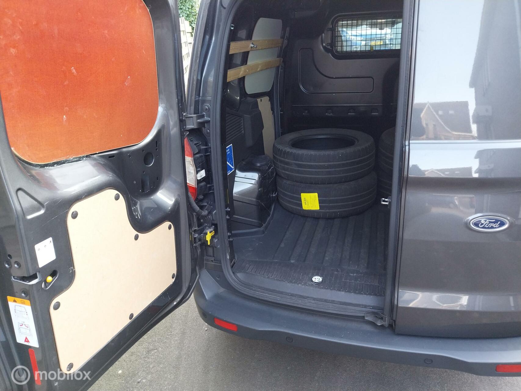 Foto van Ford Transit Courier