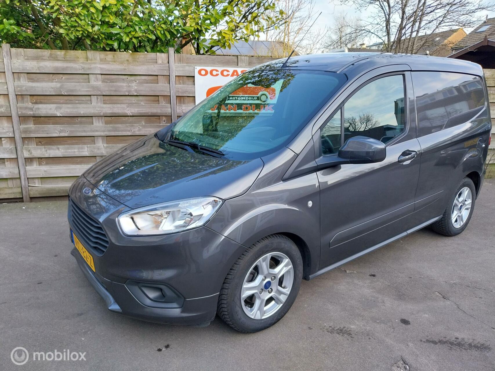 Foto van Ford Transit Courier