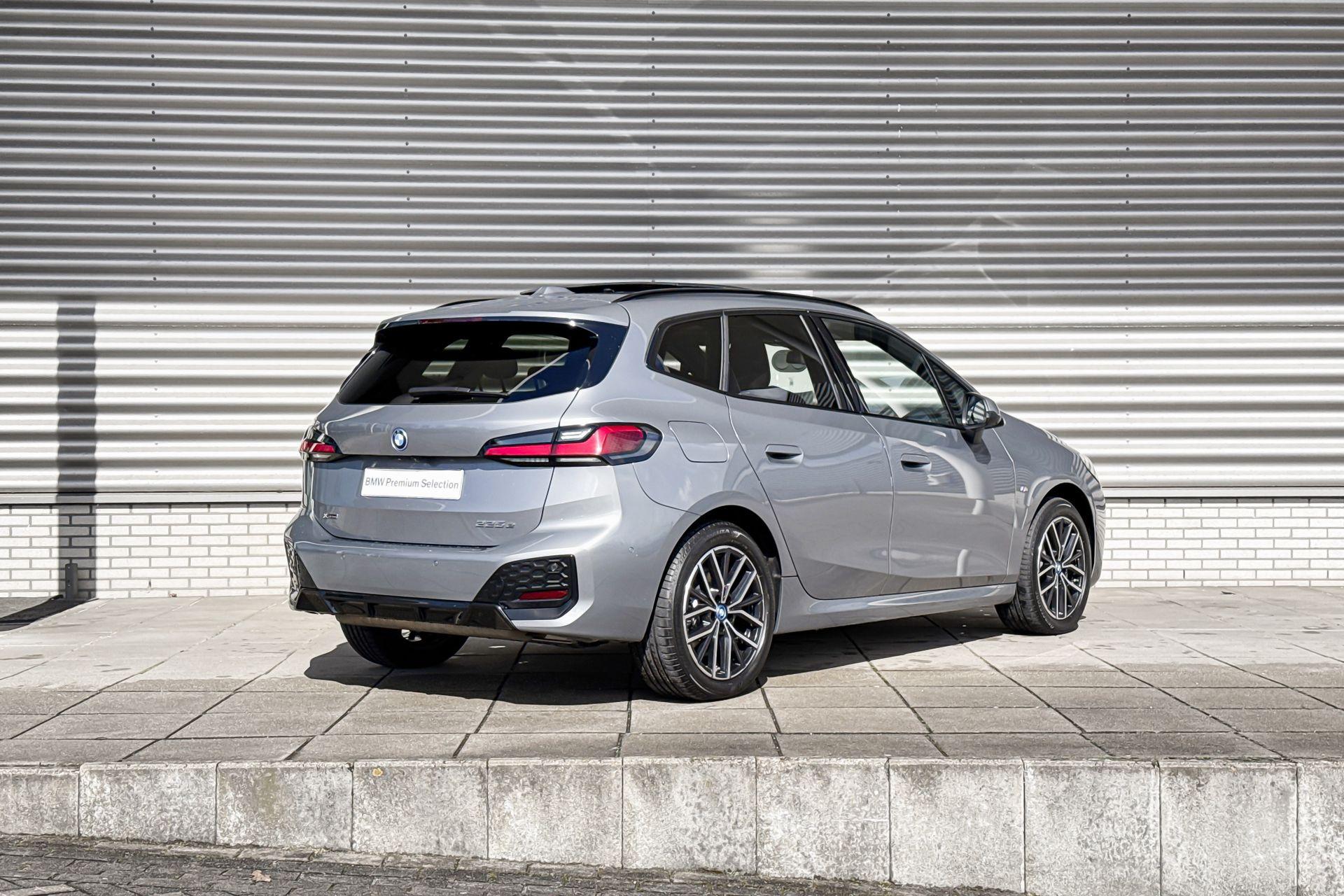 Foto van BMW 225e xDrive Active Tourer