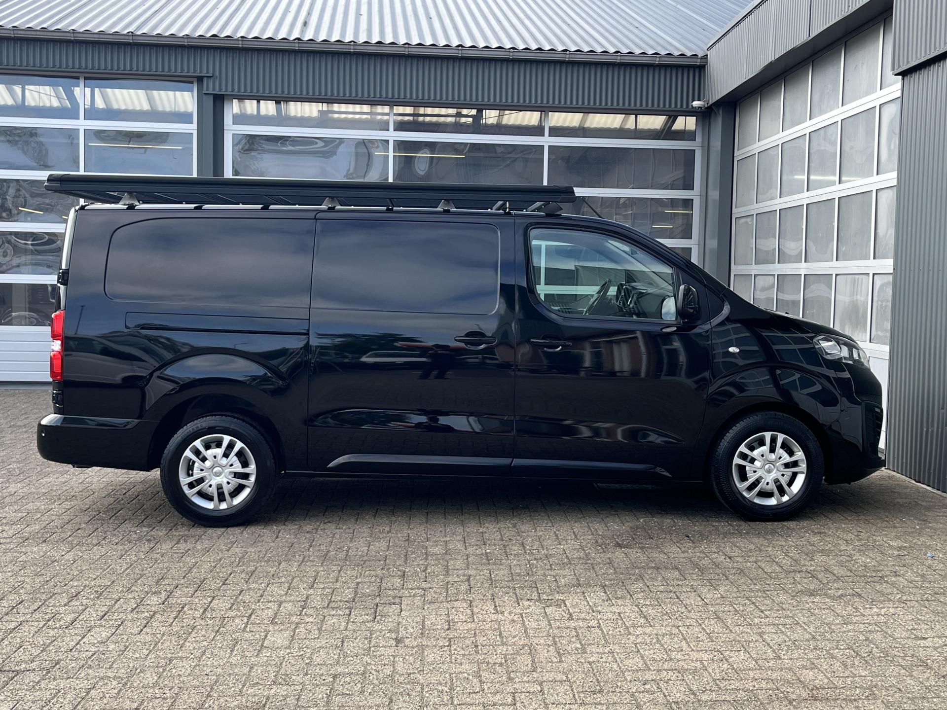 Foto van Opel Vivaro