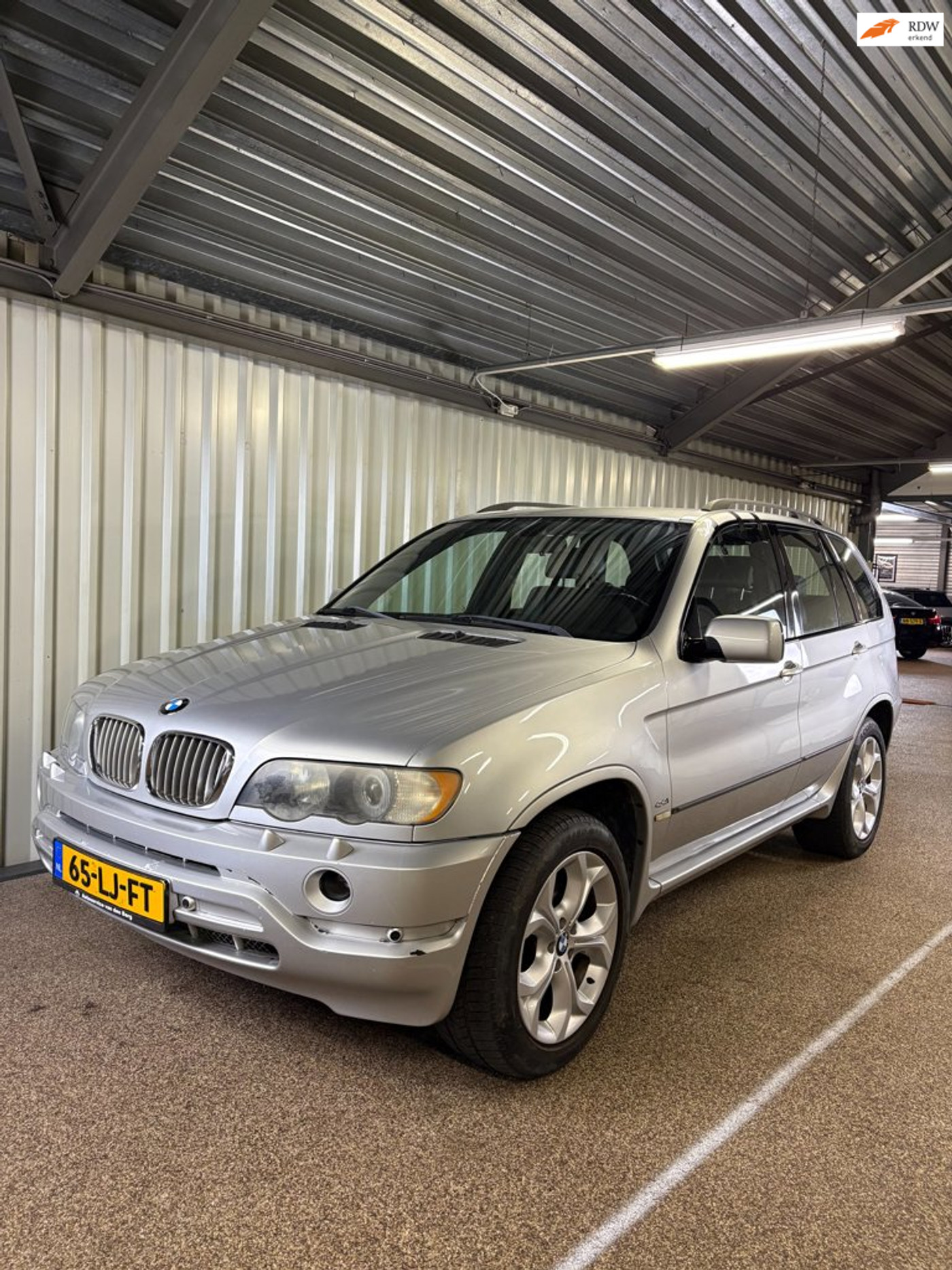 BMW X Reihe 4.4i Executive 2003 - voorkant