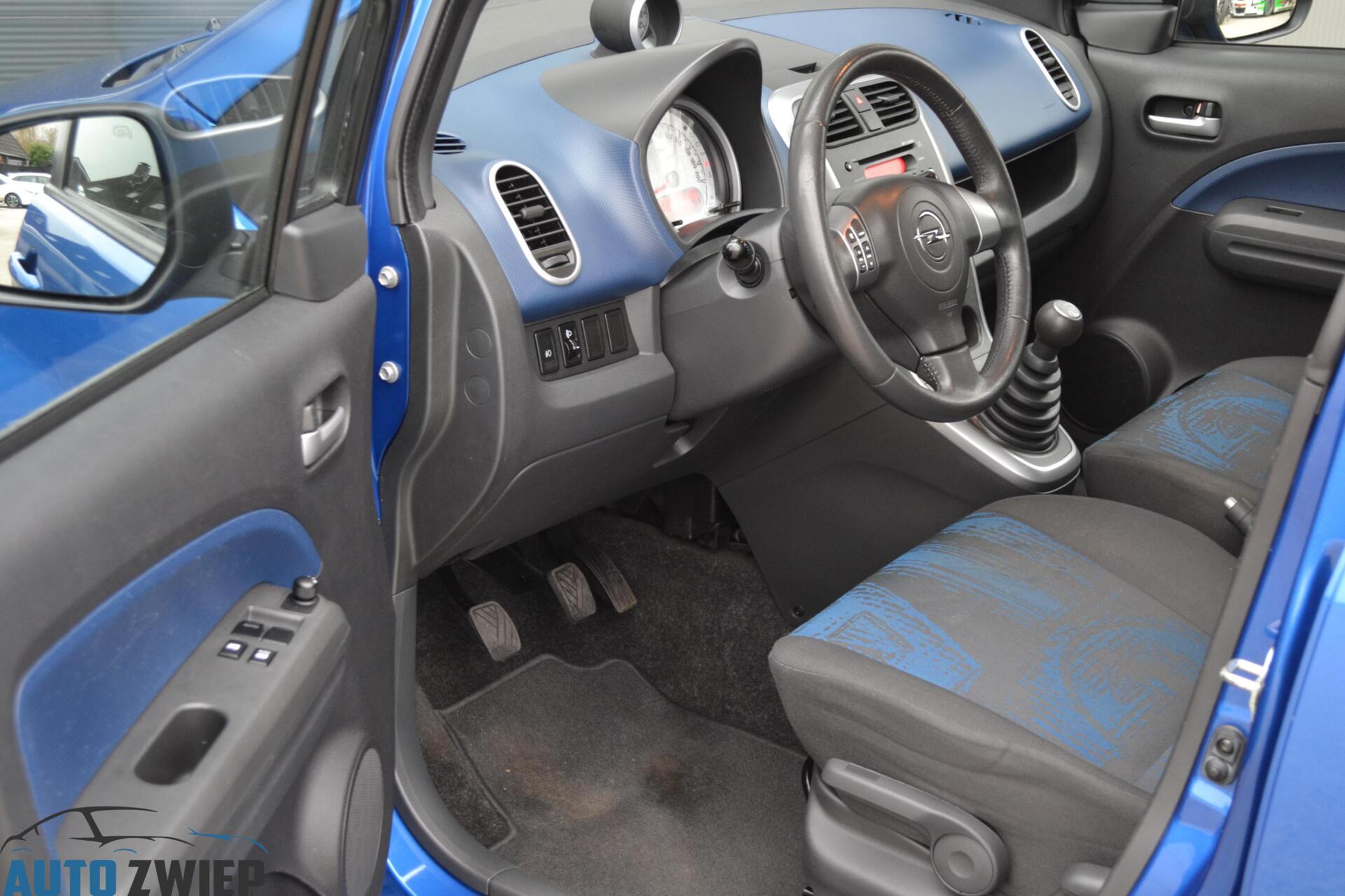 Foto van Opel Agila