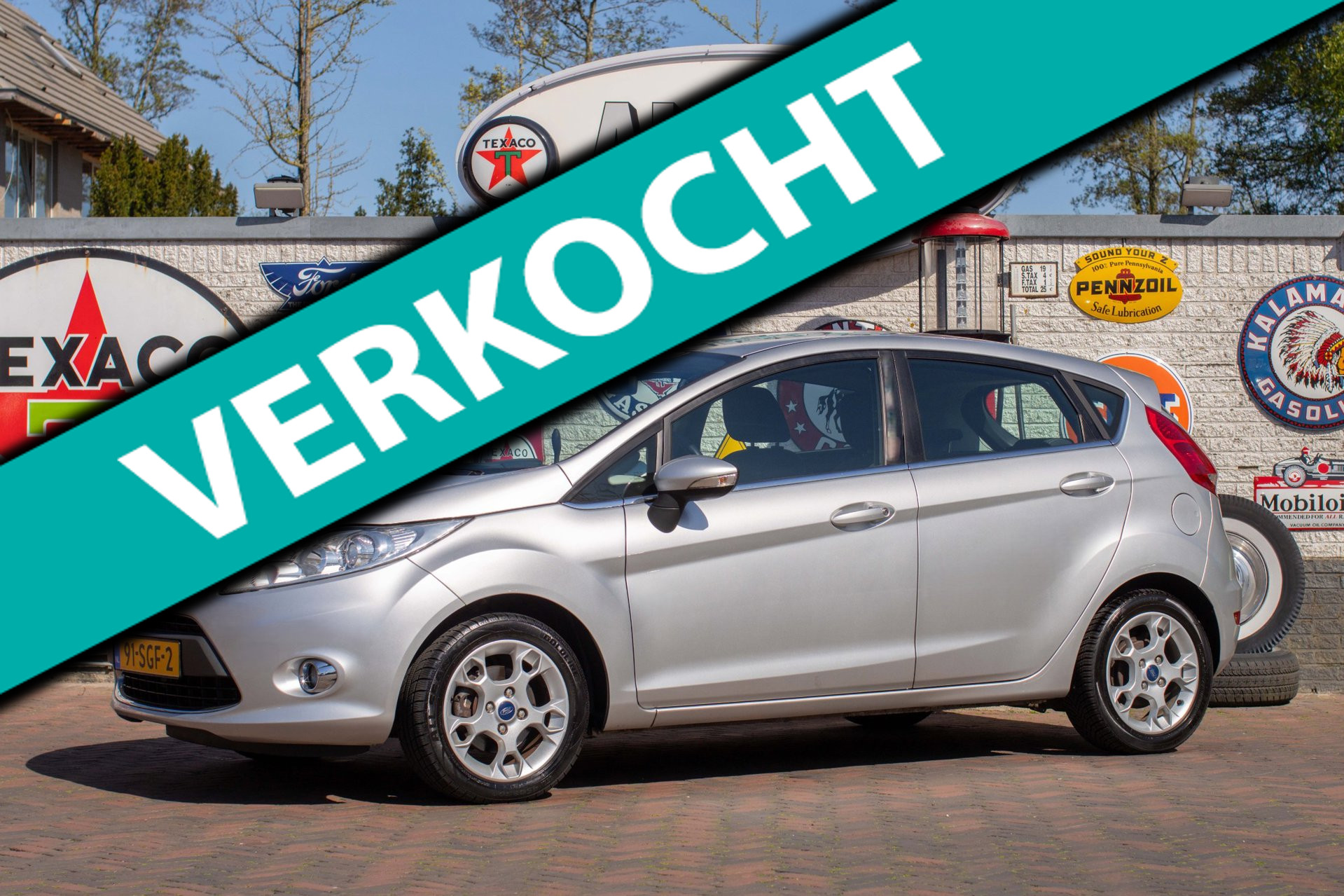 Ford Fiesta 1.6 Titanium 5-deurs NL-auto +NAP 2011 - voorkant