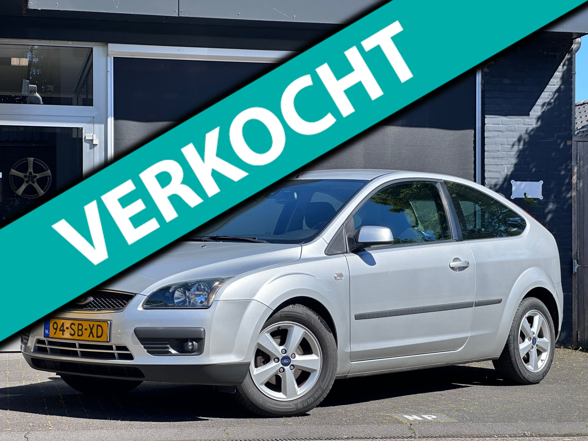 Ford Focus 1.6-16V Futura ORGINEEL NL / AIRCO / ELEKT RAMEN 2005 - voorkant