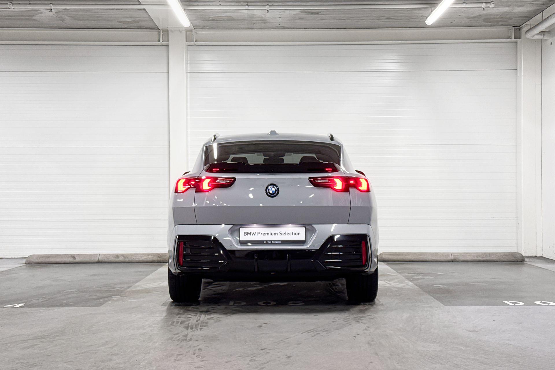 Foto van BMW Ix2 Xdrive30