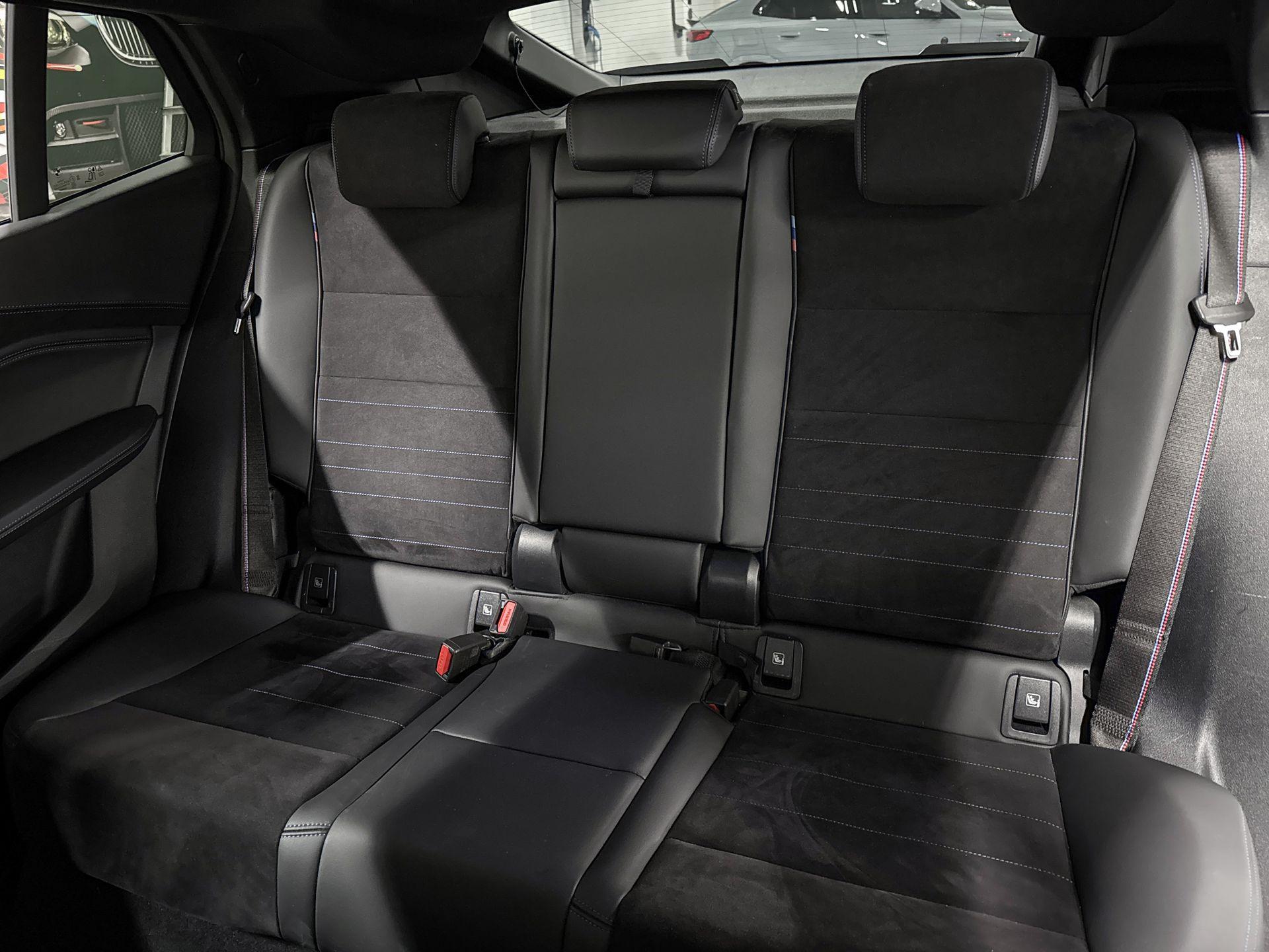 Foto van BMW Ix2 Xdrive30