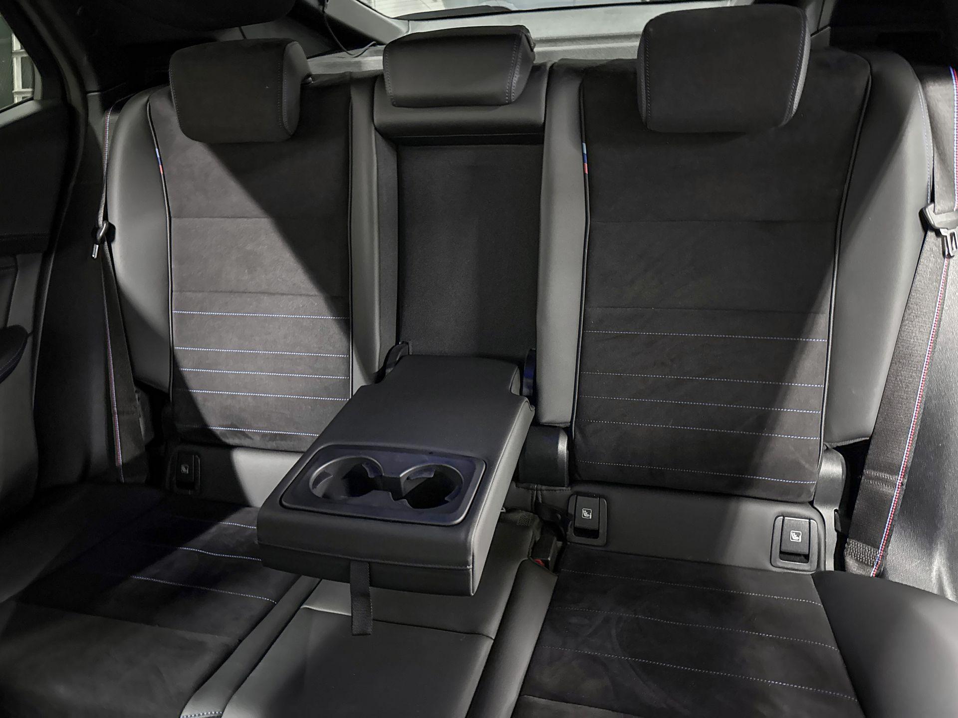 Foto van BMW Ix2 Xdrive30