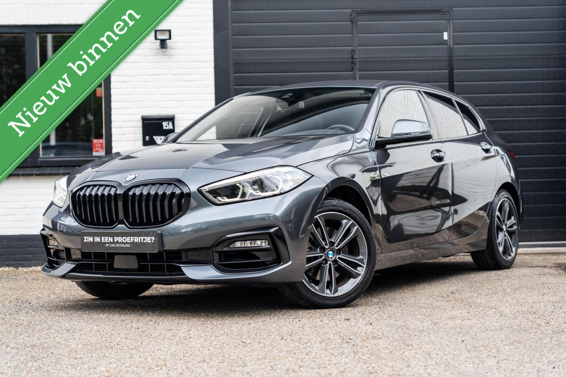 BMW 118i 118i Executive Edition NL Dealer Carplay LED 2020 - voorkant