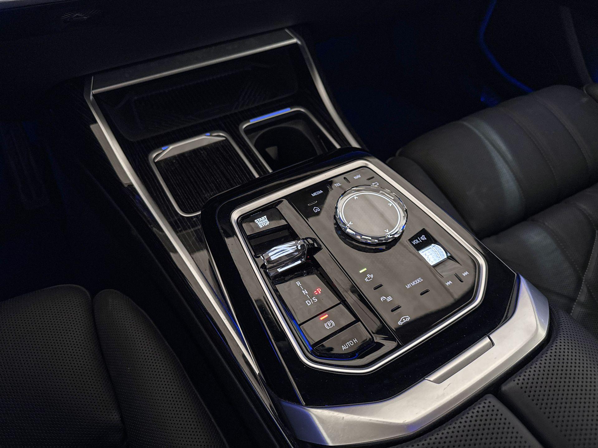 Foto van BMW 750e xDrive